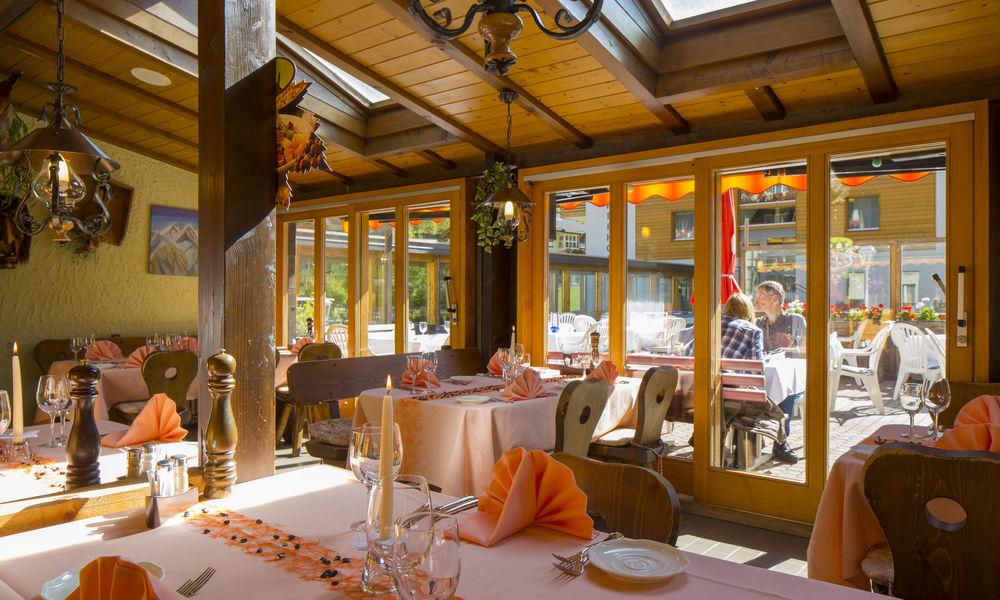 Restaurant Alpine Budget Rooms by Täscherhof
