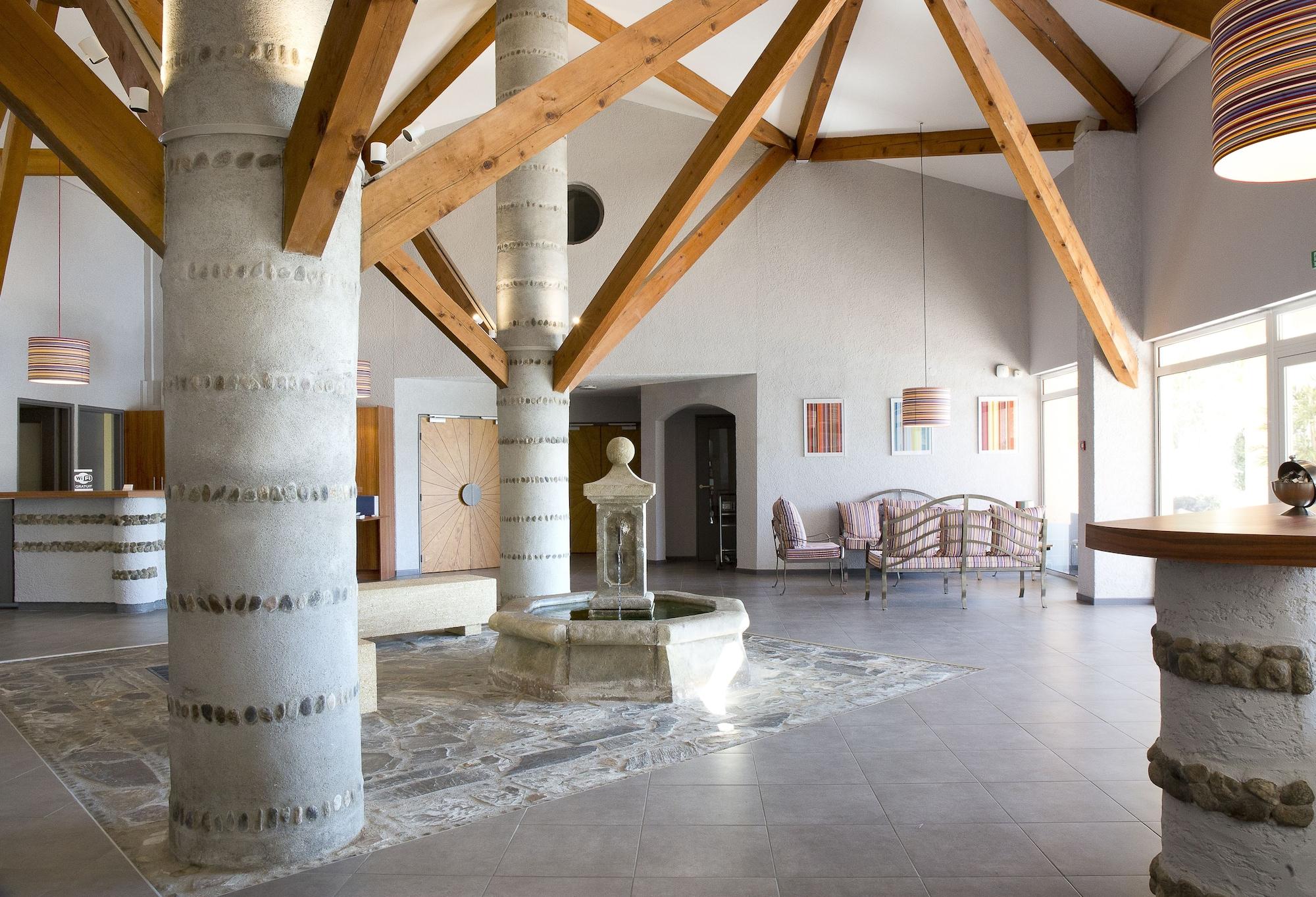 Vista Lobby Hôtel Du Village Catalan