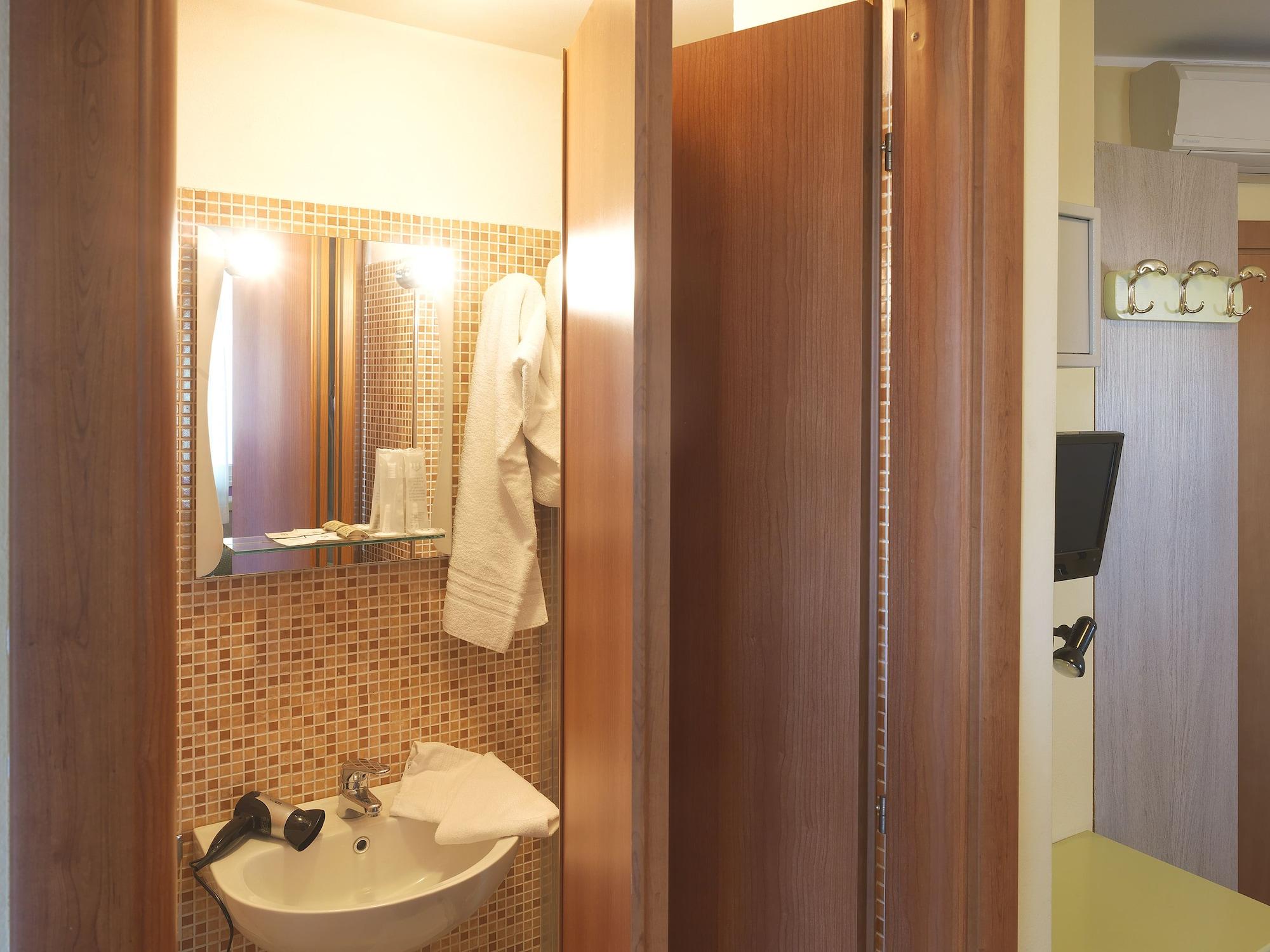 Set de Habitación Hotel Arco Romana