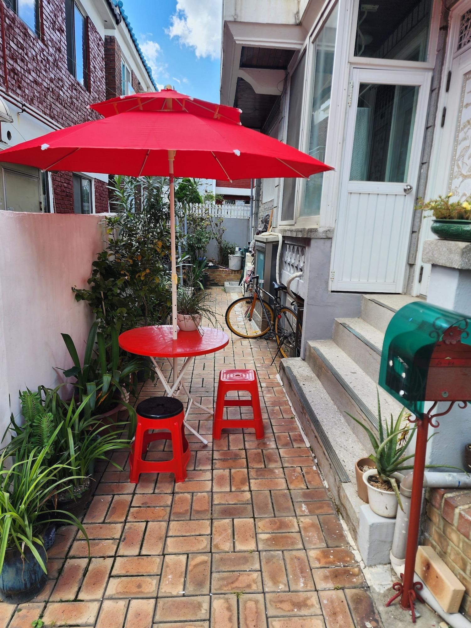 Vista Exterior Disco PangPang GuestHouse