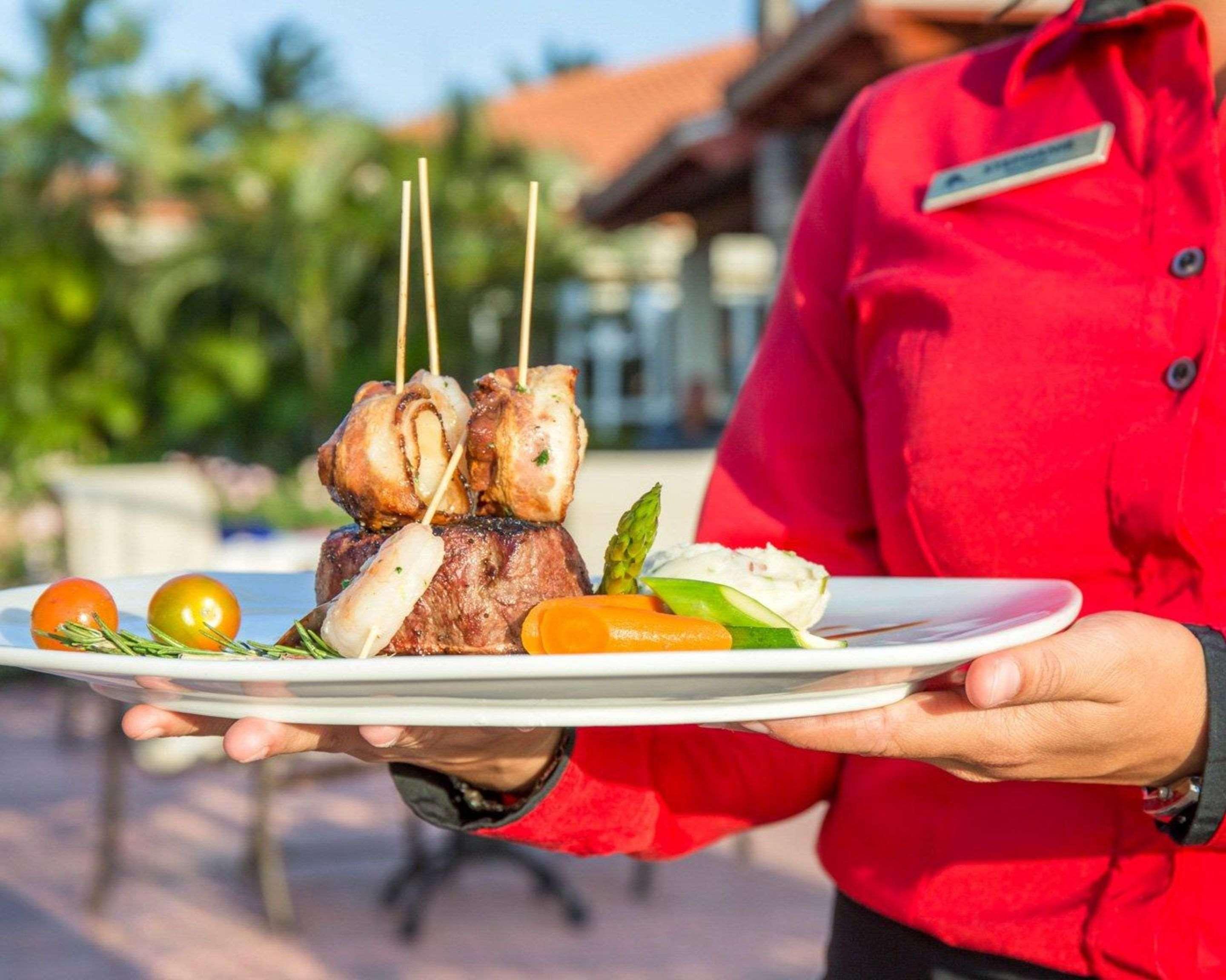 Restaurant La Cabana Beach Resort and Casino