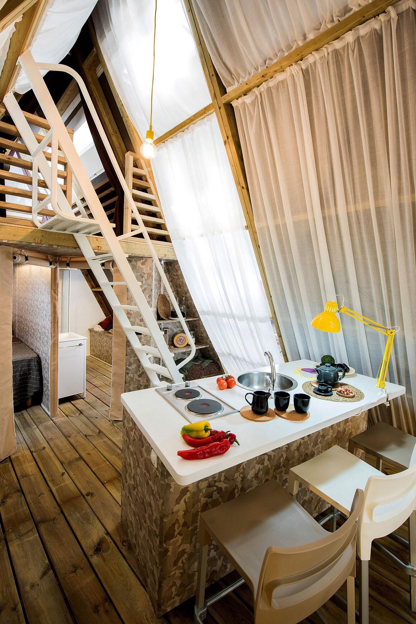 Varios Boutique Camping Santa Marina