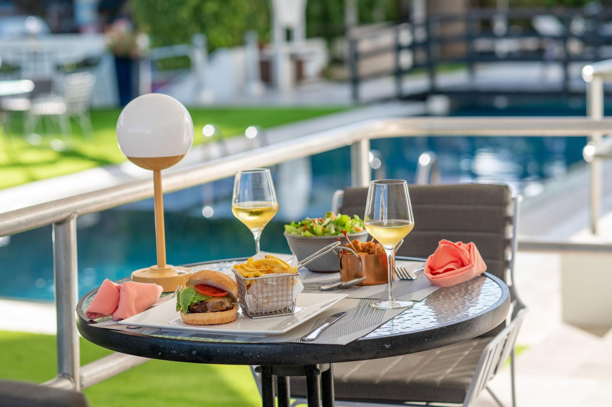 Restaurant The Rockley by Ocean Hotels - Breakfast Included