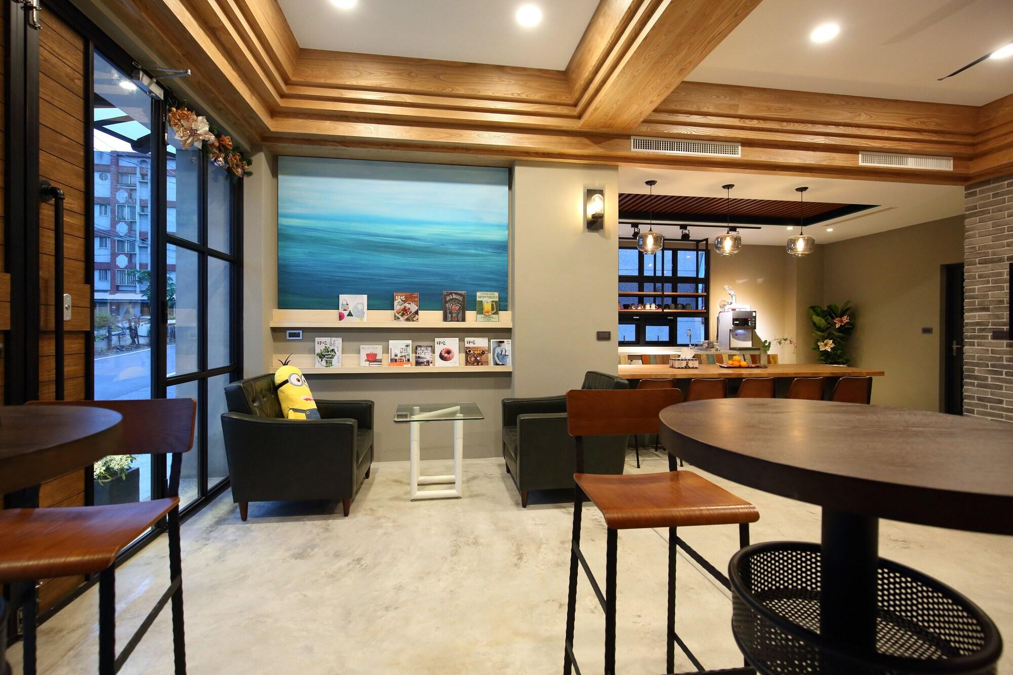 Vista Lobby Midori Hostel