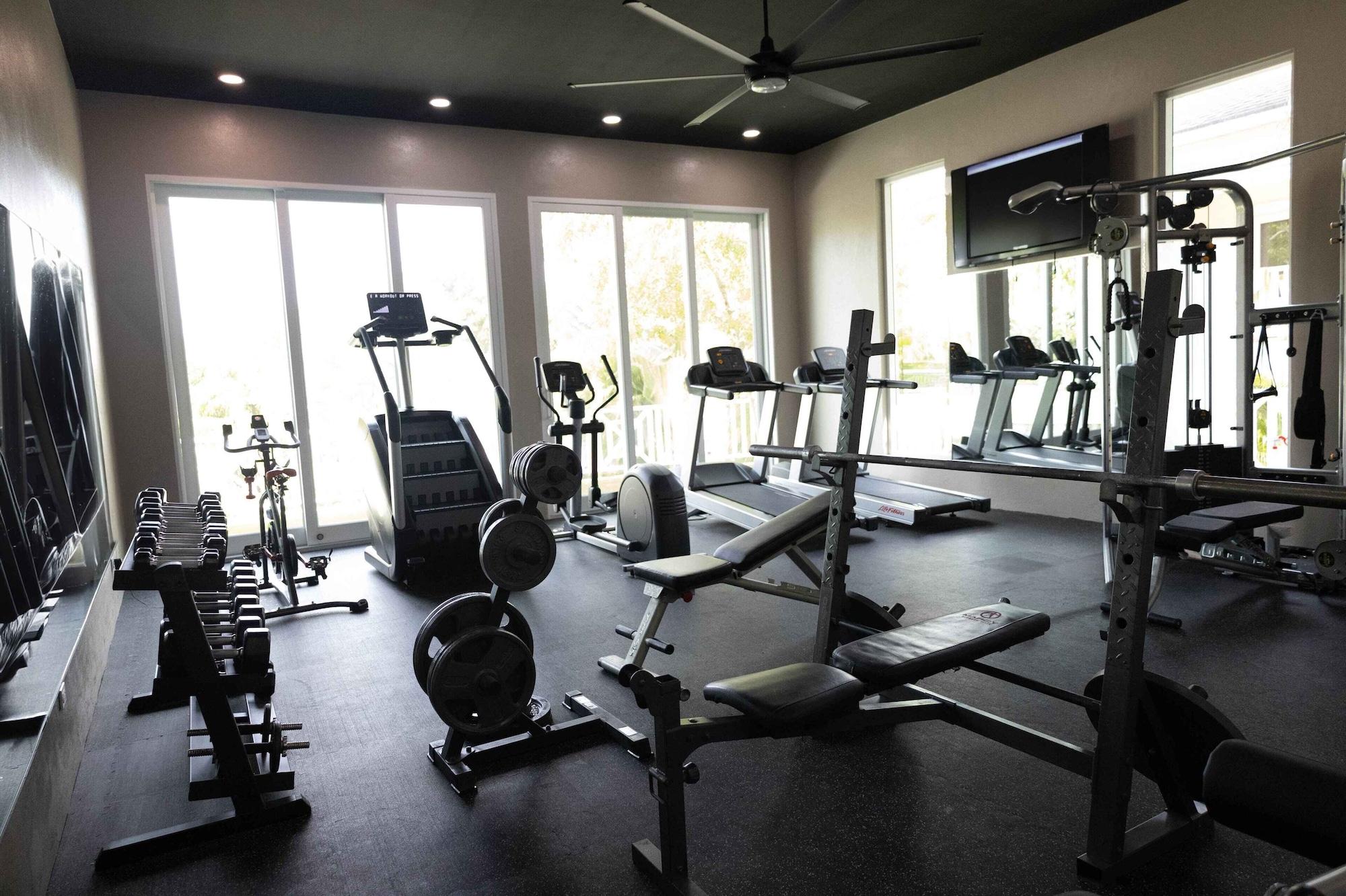 Gimnasio Silk Cotton Villas