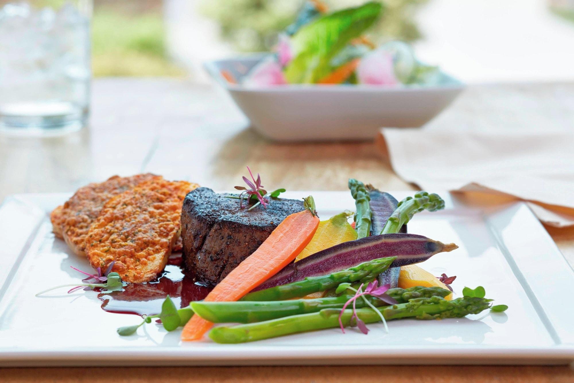 Restaurant MeadowView Conference Resort & Convention Center