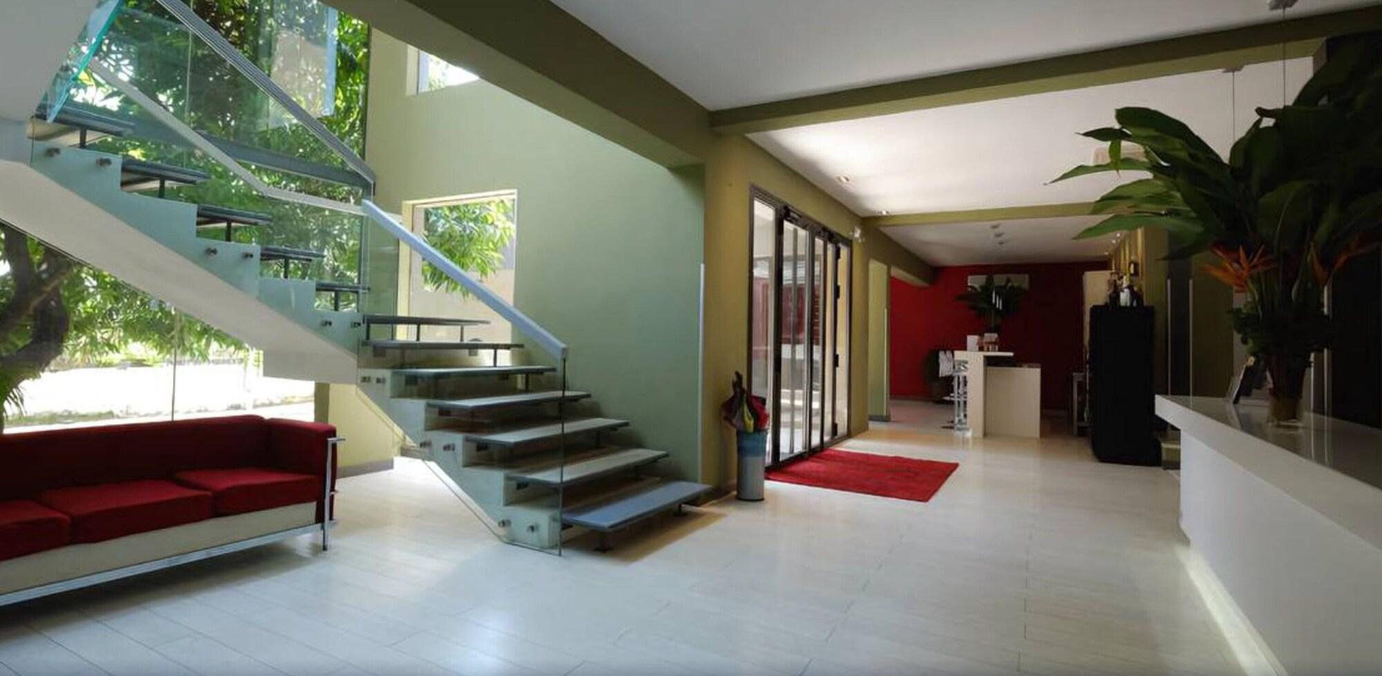 Vista Lobby Magno Suites