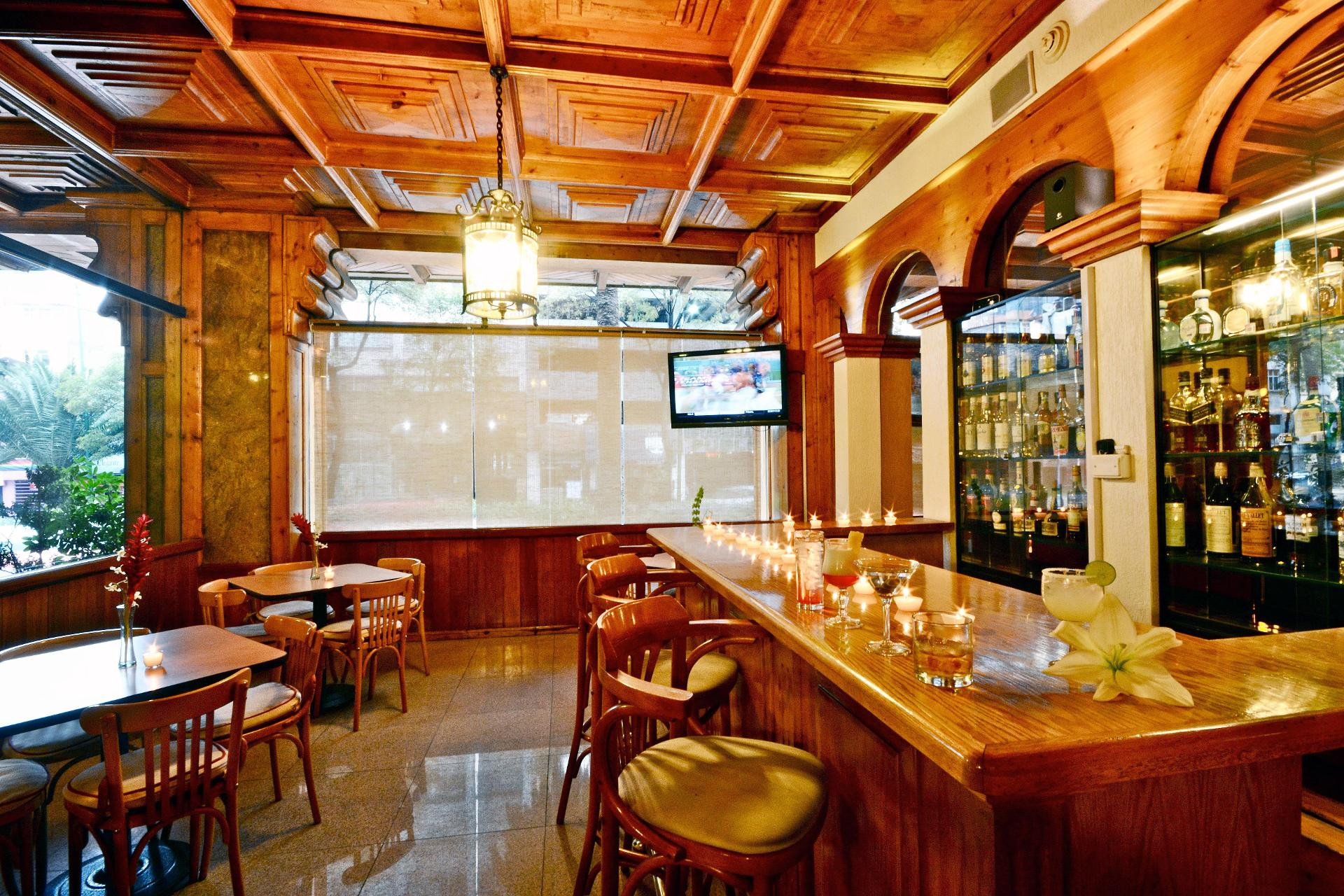 Bar/Salón Hotel PF
