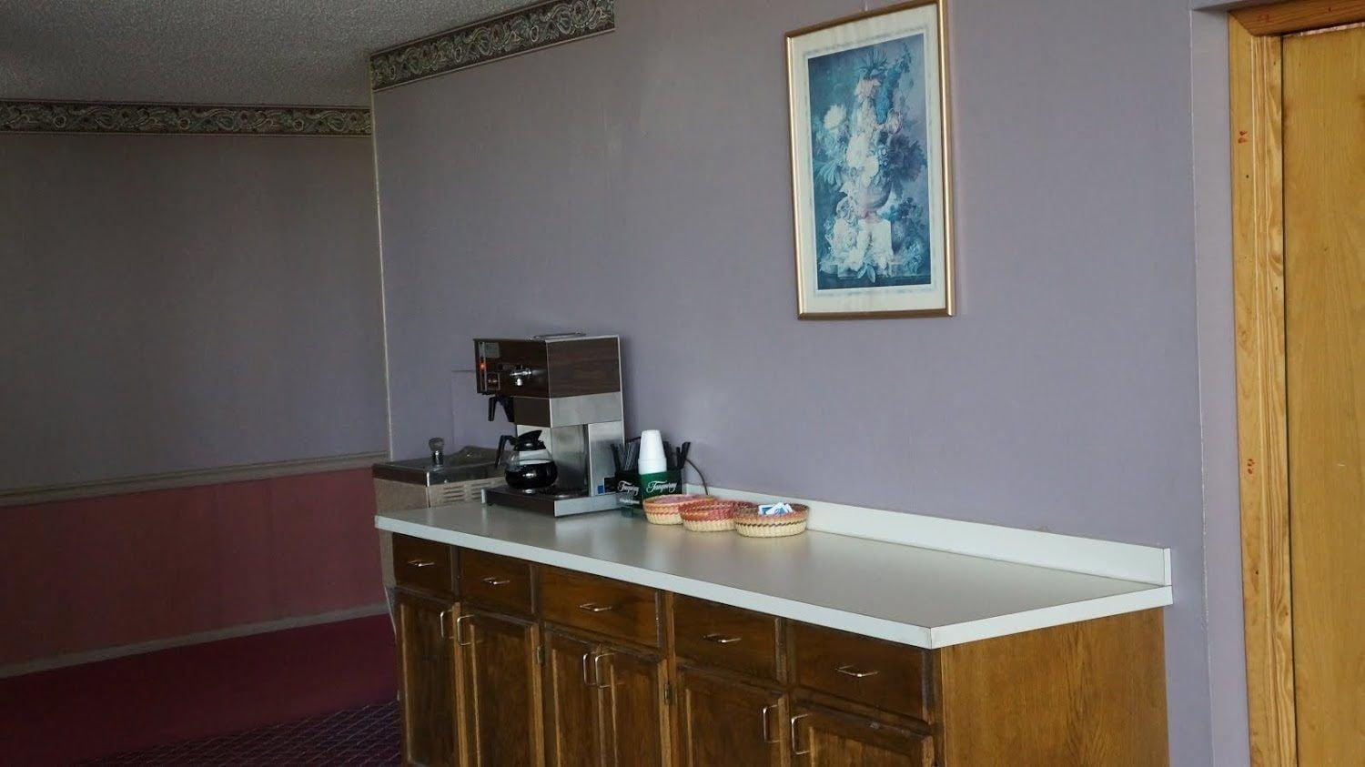 Bar/Salón Travelers Inn