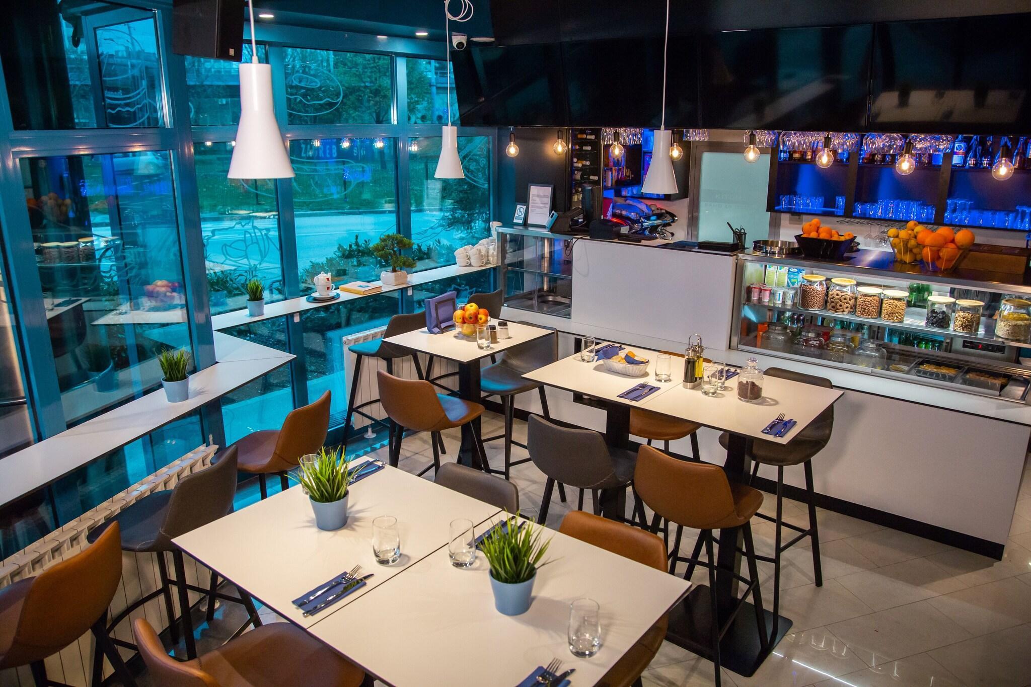 Restaurant Hotel Blue