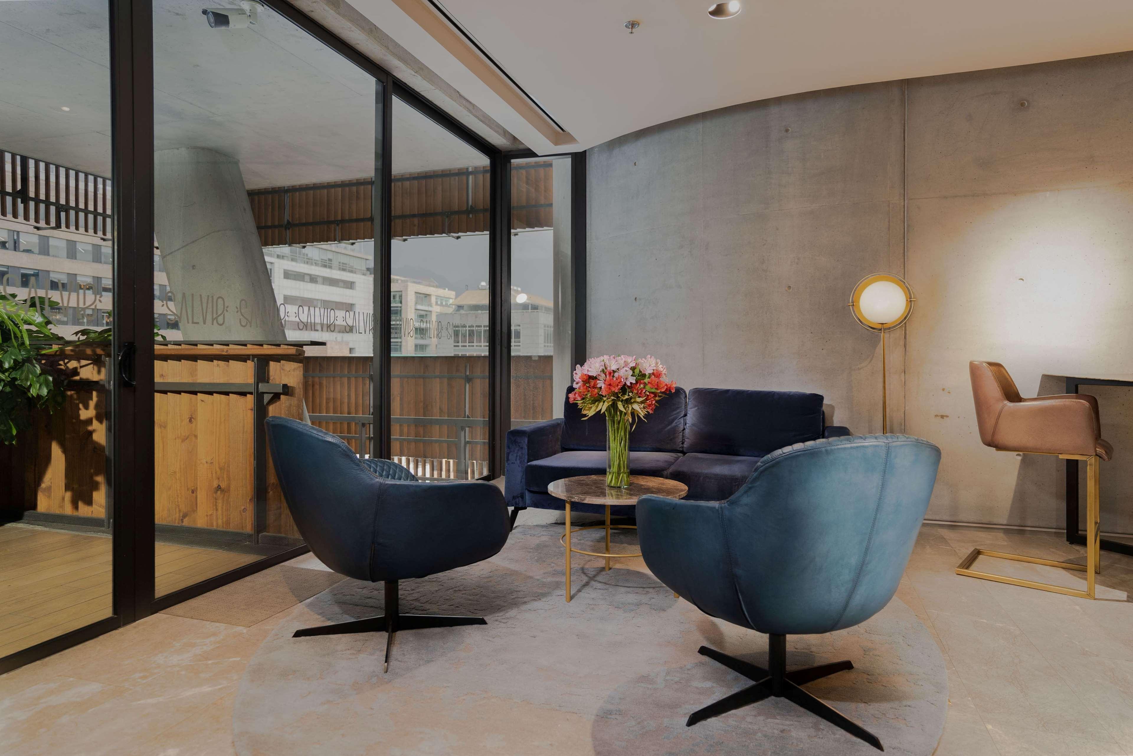 Vista Lobby Salvio Parque 93 Bogota, Curio Collection by Hilton