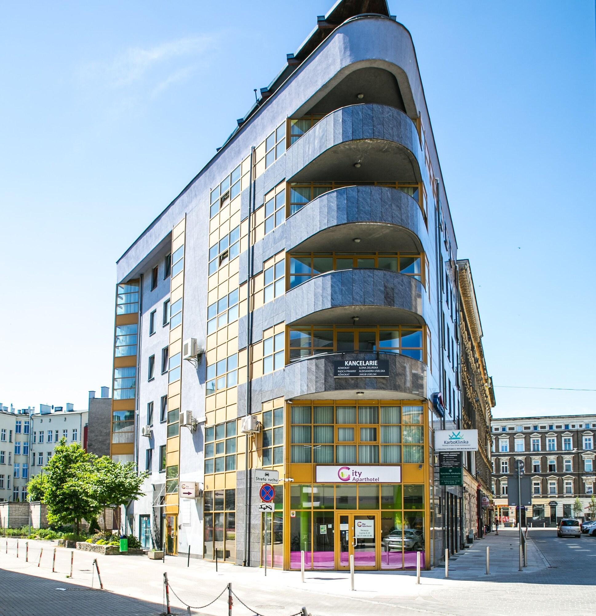 Vista Exterior City Aparthotel