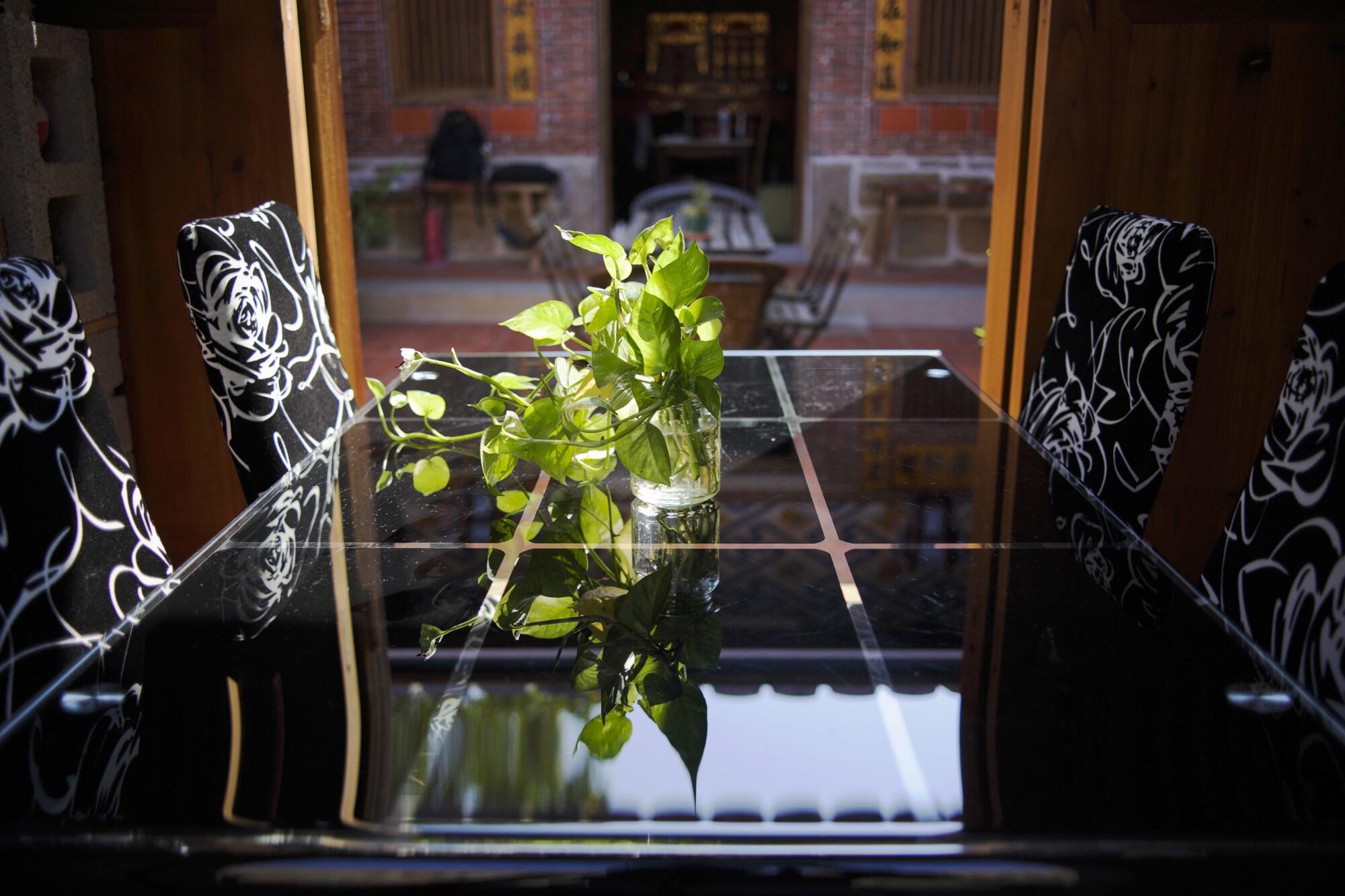 Vista Lobby Horseshoe Crab Cottage - Hostel