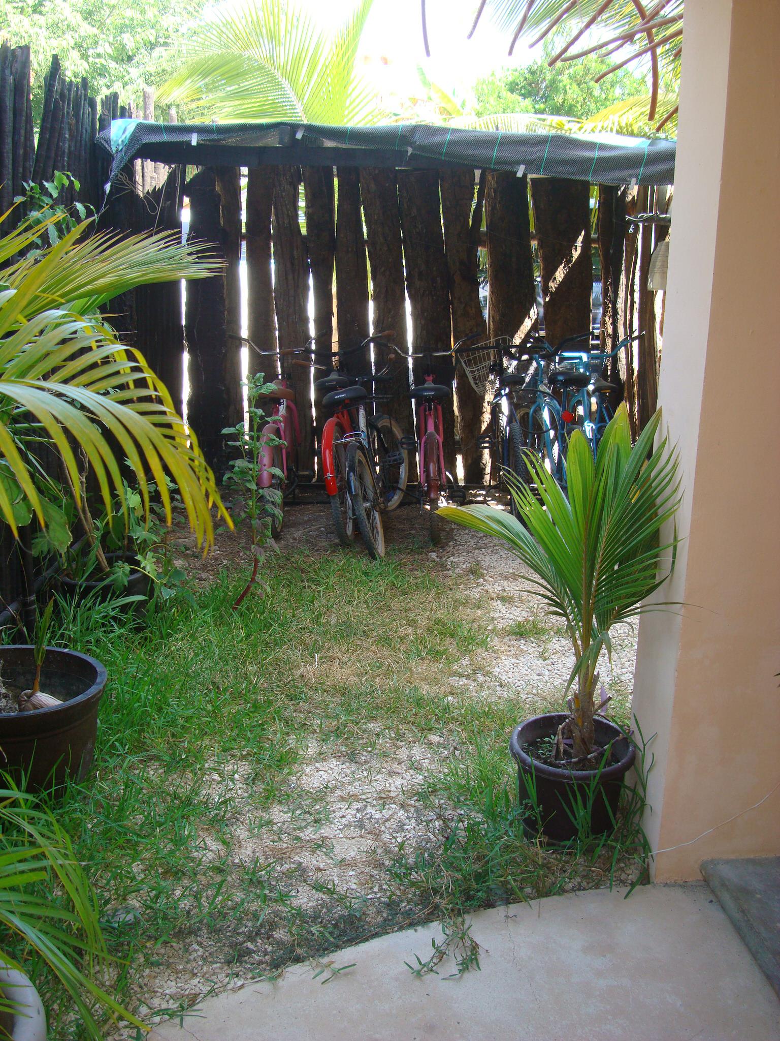 Varios Andreas Tulum Hotel