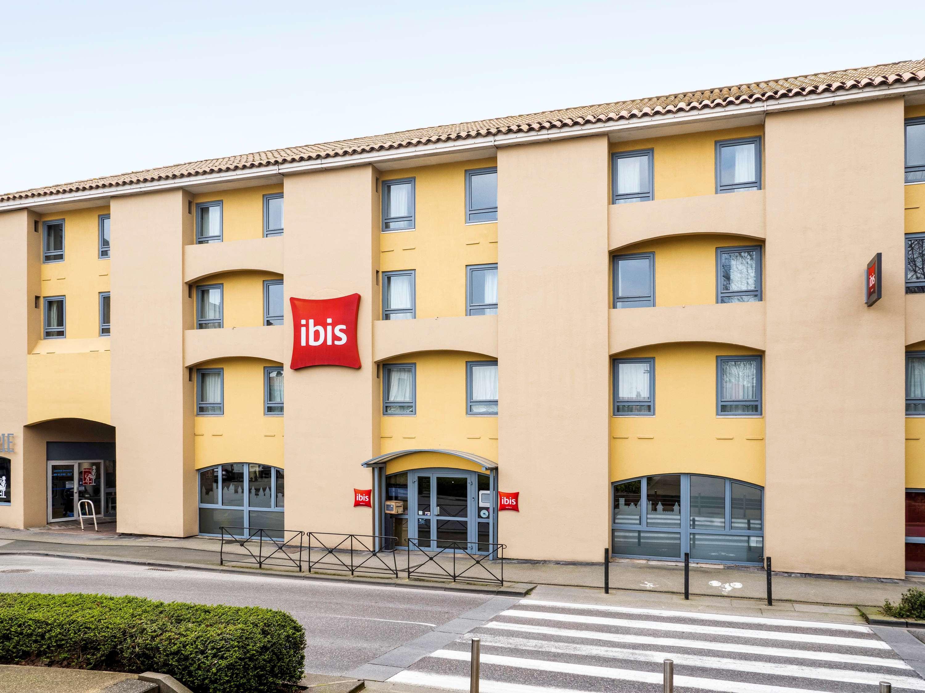 Vista Exterior ibis Carcassonne Centre la Cité