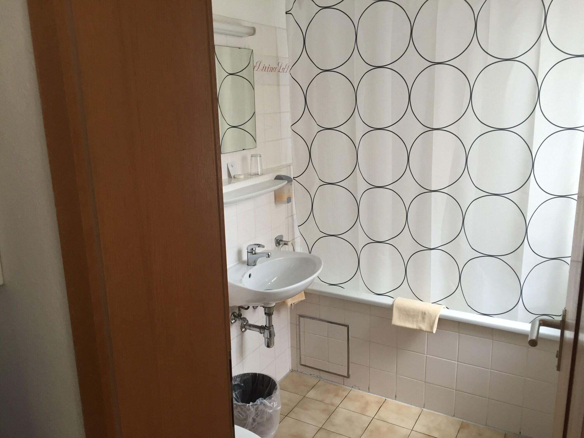 Equipamiento de Habitación Pension Mona Lisa