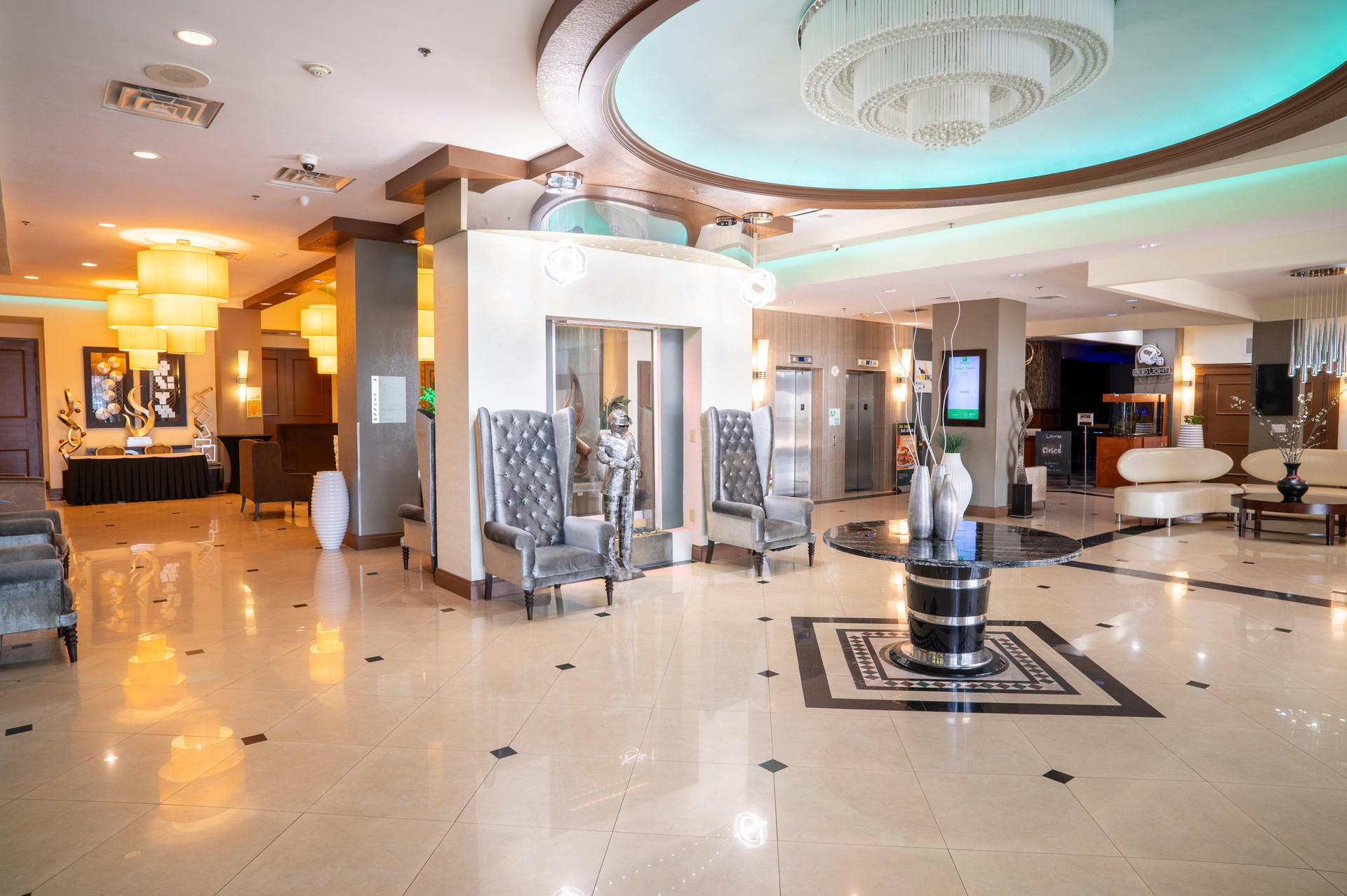 Vista Lobby Holiday Inn Orlando East - UCF Area by IHG