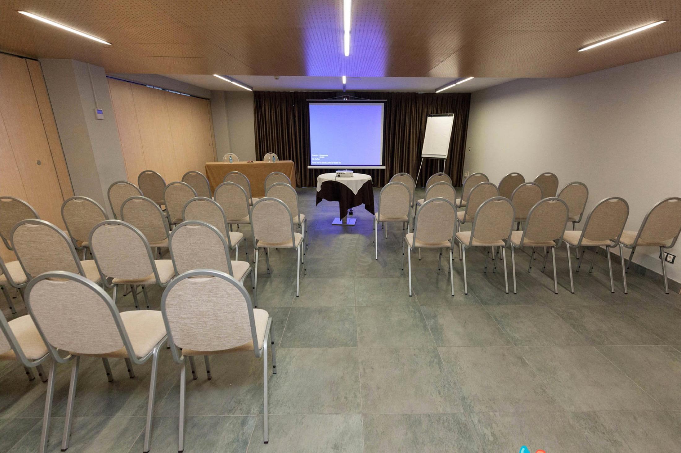 Sala de Reuniones Yomo Mola Park