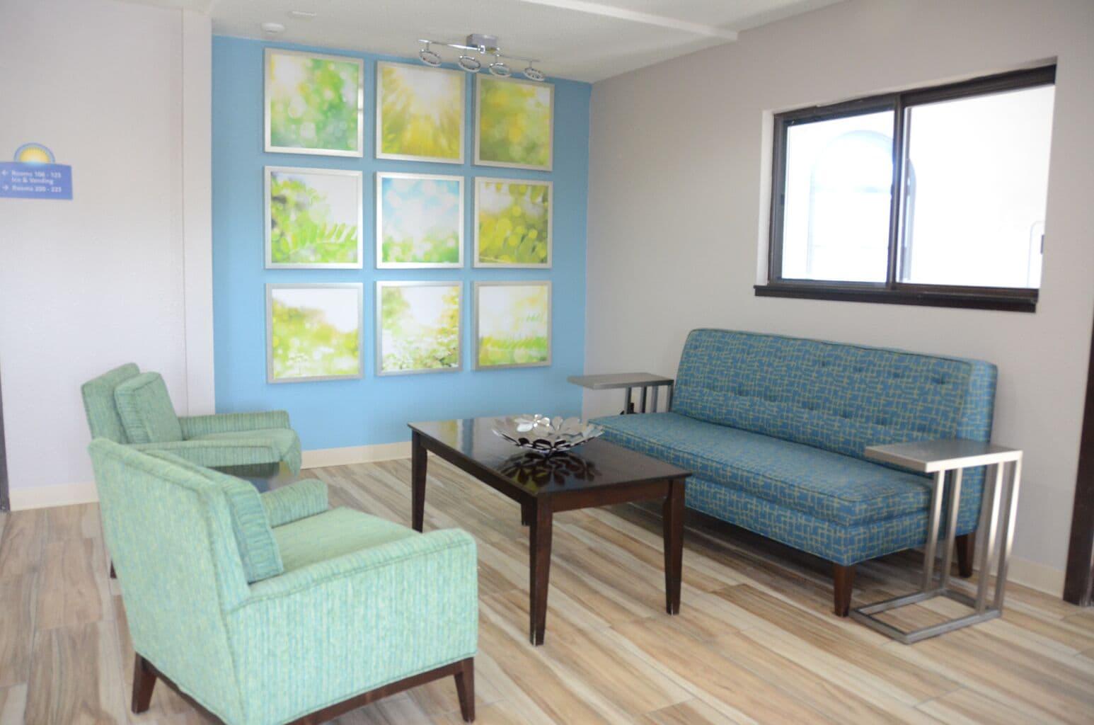 Vista Lobby Days Inn by Wyndham Le Roy/Bloomington Southeast