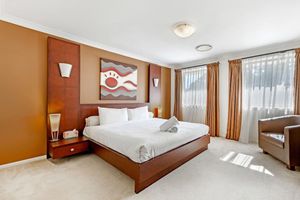 Alquiler Vacacional - Kozyguru | Westleigh | 4 Bed Room | Free Parking