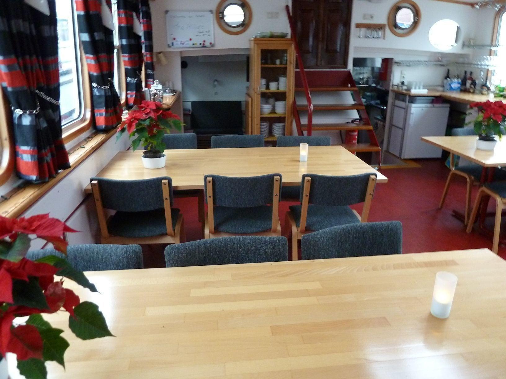 Vista Lobby Hotelboat Allure