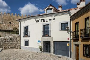 Alojamiento - Hotel Puerta de la Santa