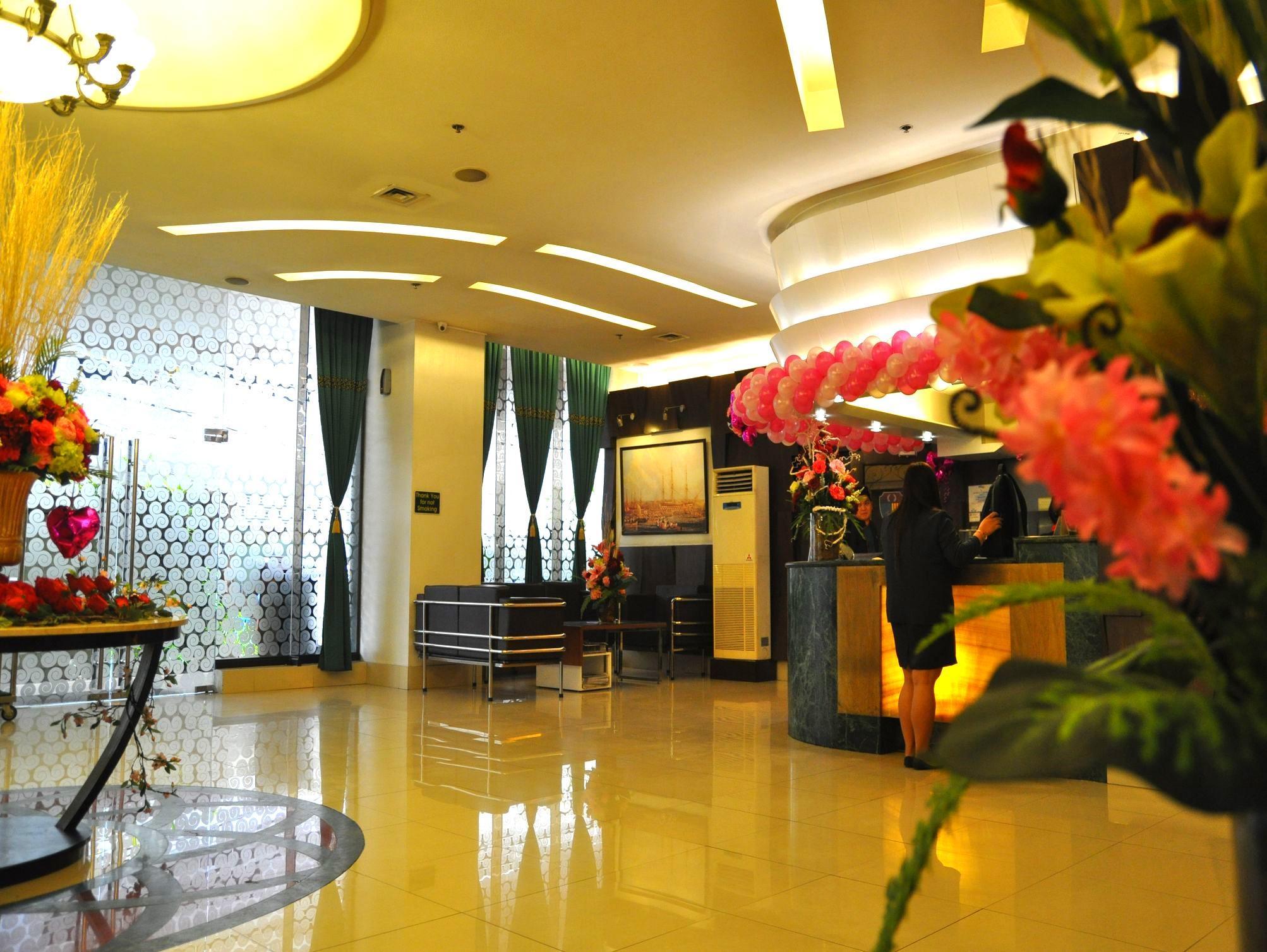 Vista Exterior Eurotel North Edsa