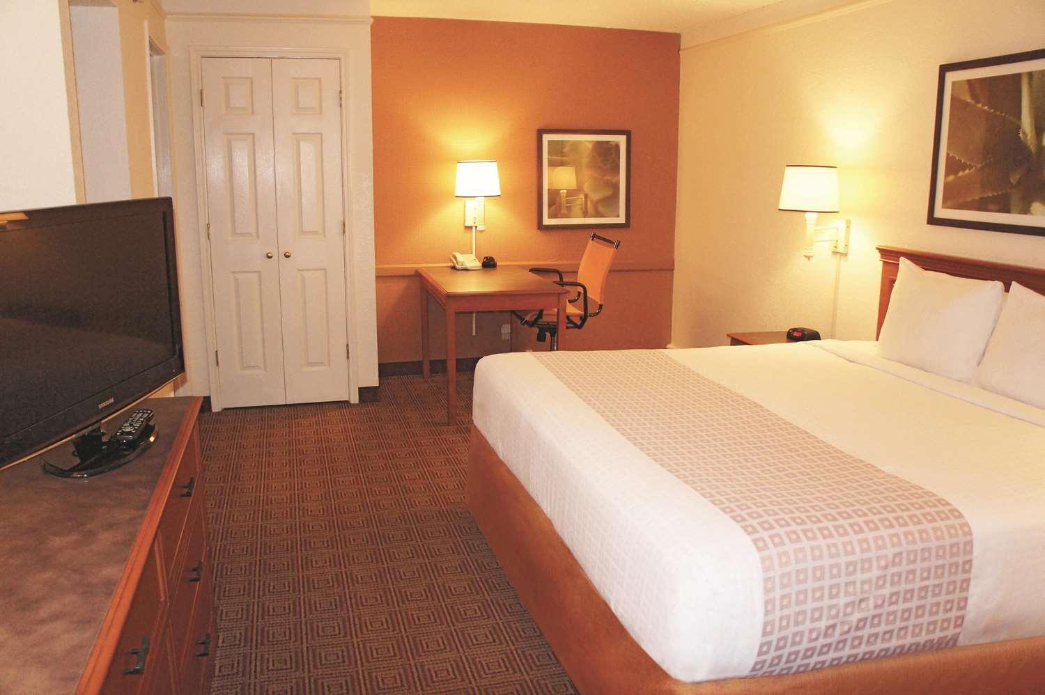 Habitación La Quinta Inn by Wyndham San Antonio I-35 N at Rittiman Rd