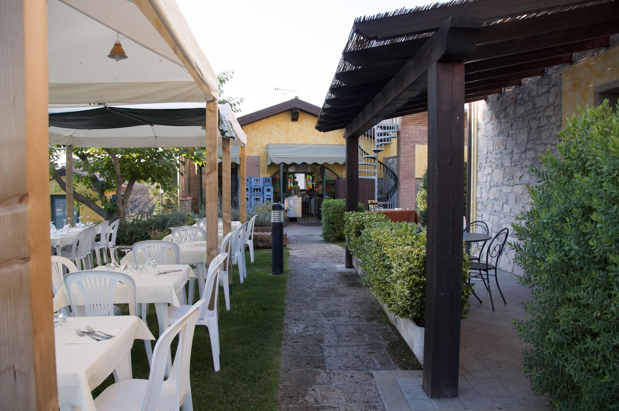 Restaurant Tenuta La Lupa Country Hotel