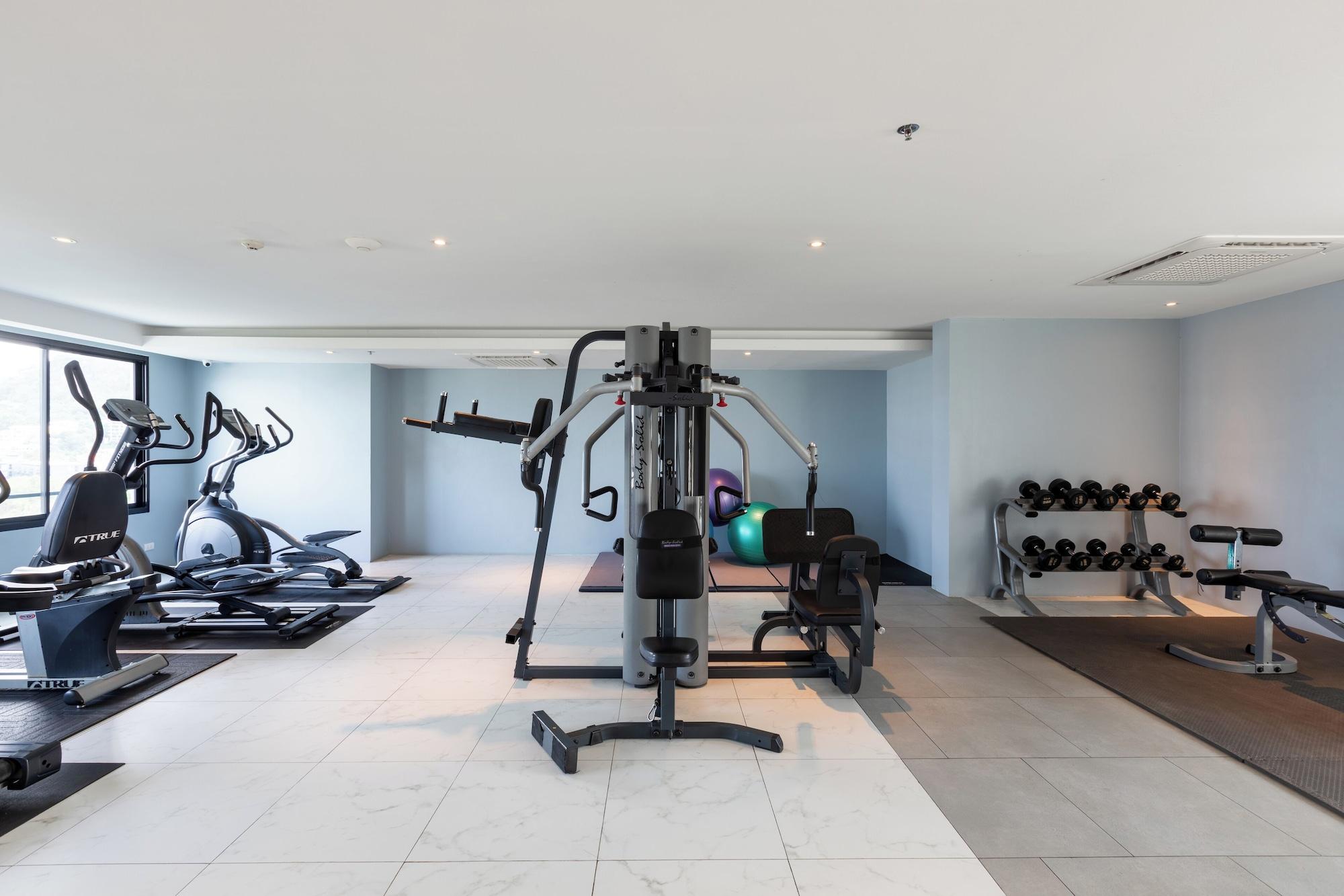 Gimnasio The Marina Phuket Hotel
