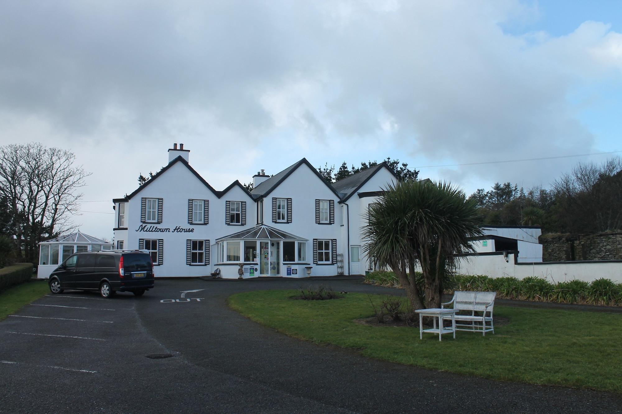 Vista Exterior Milltown House