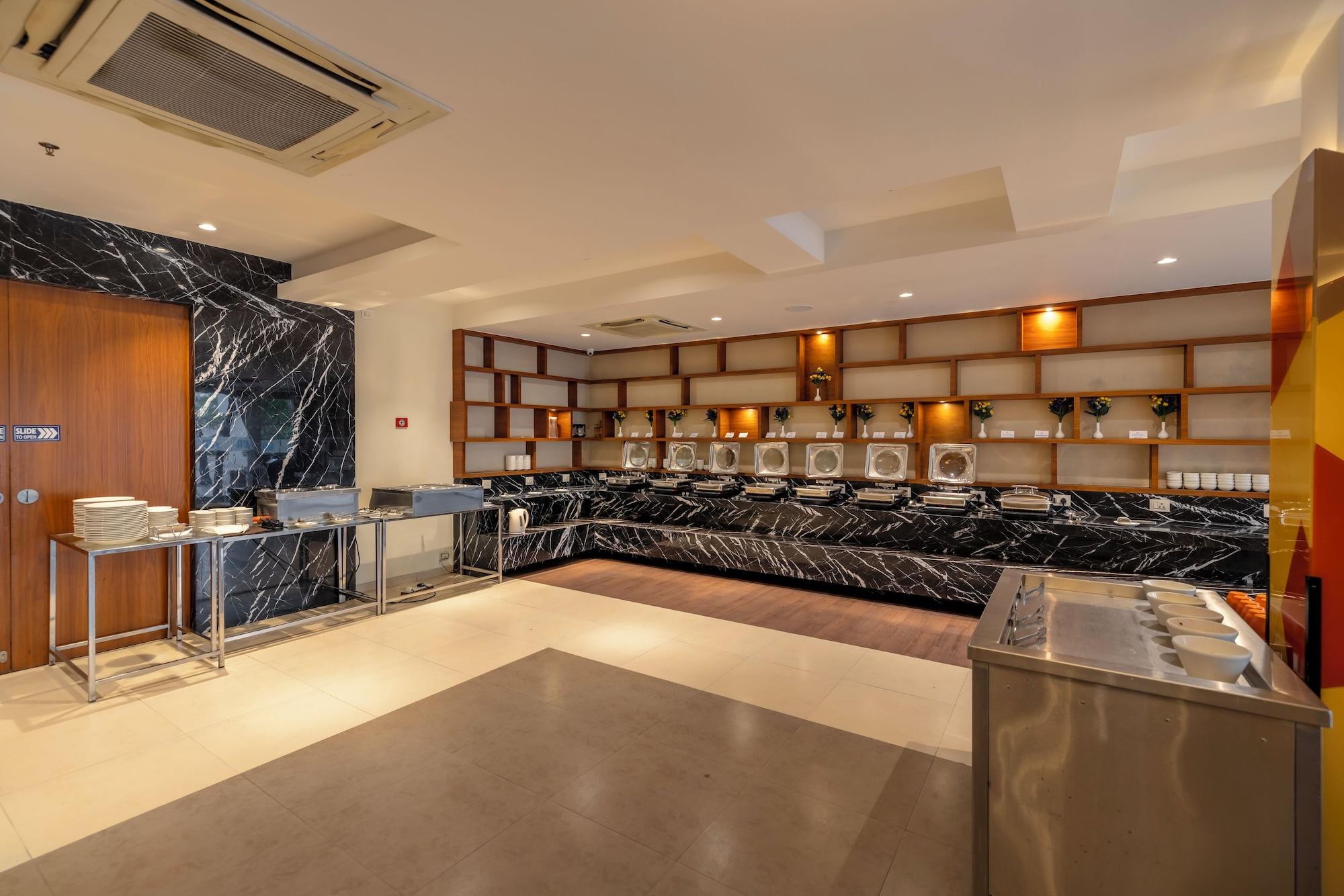 Restaurant Quality Inn Patria Suites, Rajkot