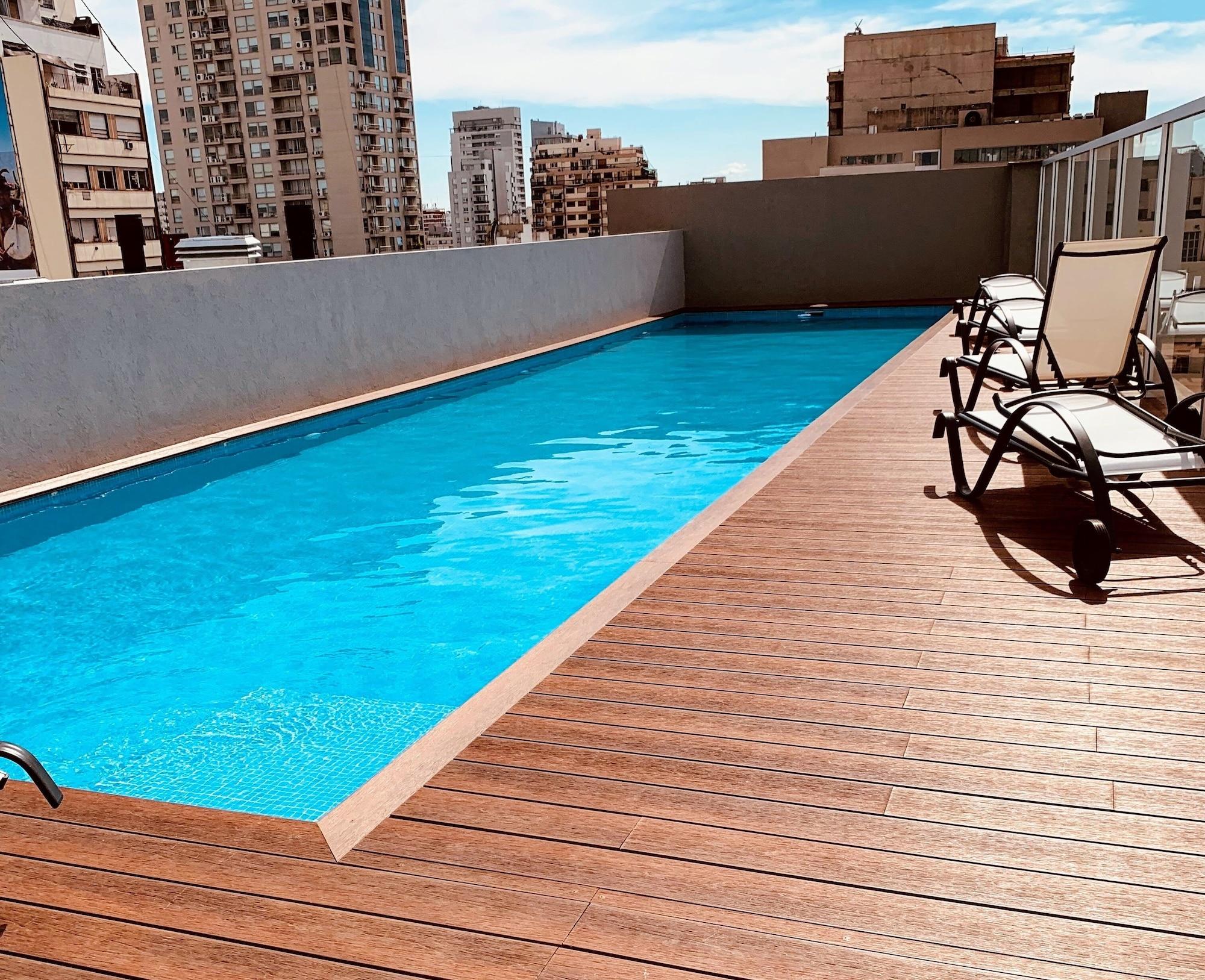 Varios Medrano suits