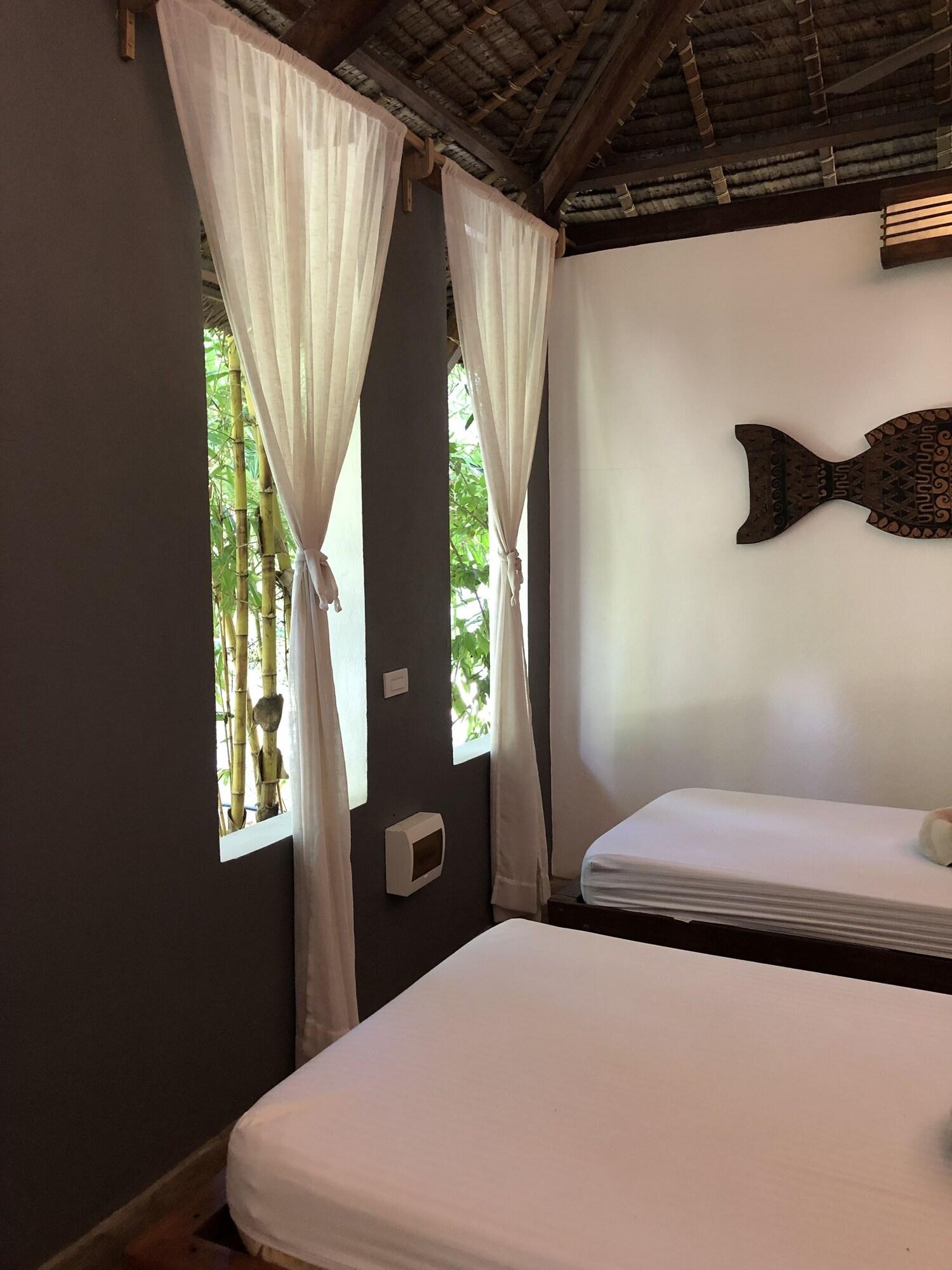 Spa El Nido Mahogany Beach