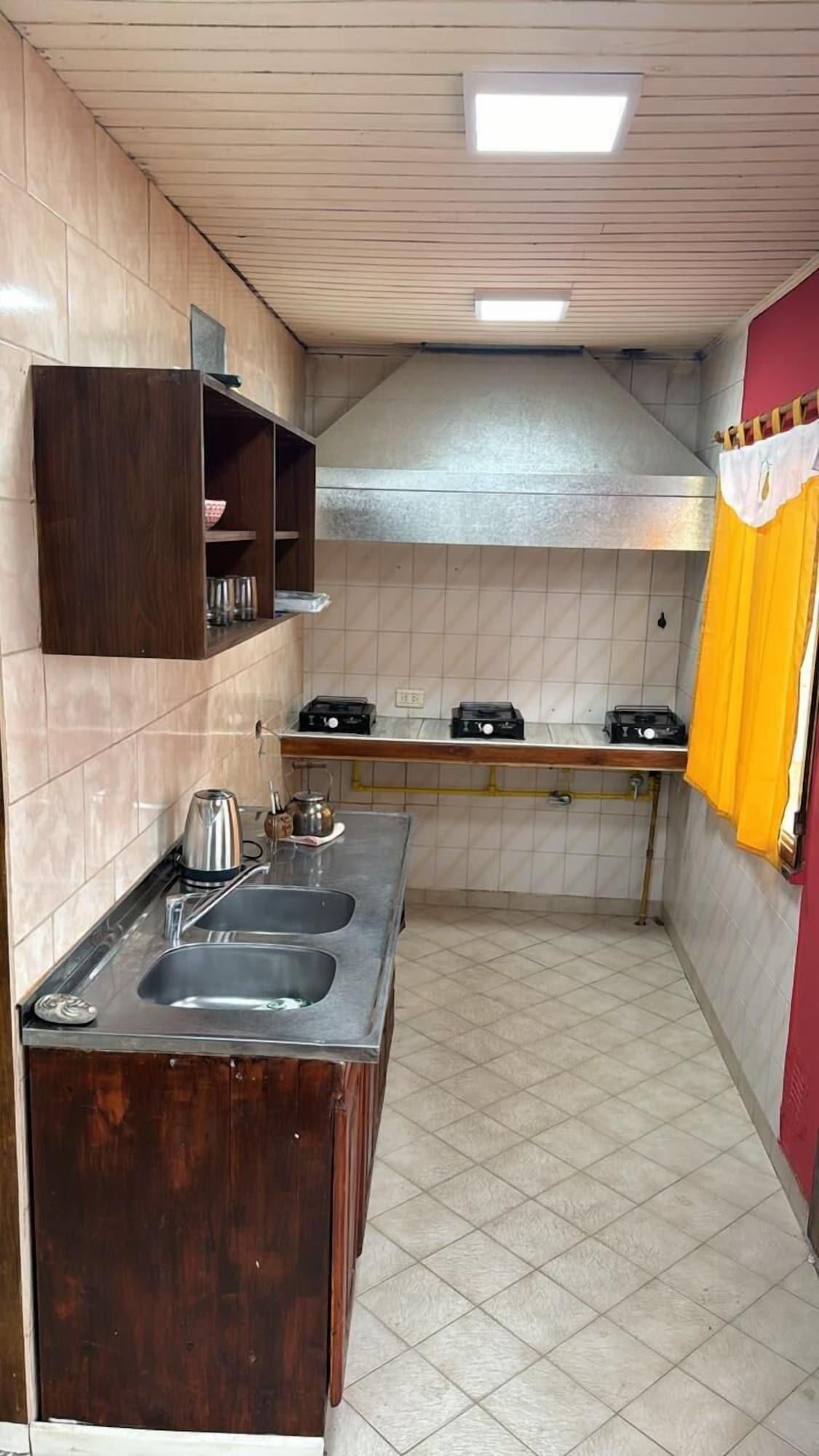 Comodidades del Alojamiento Hostal LeoLei
