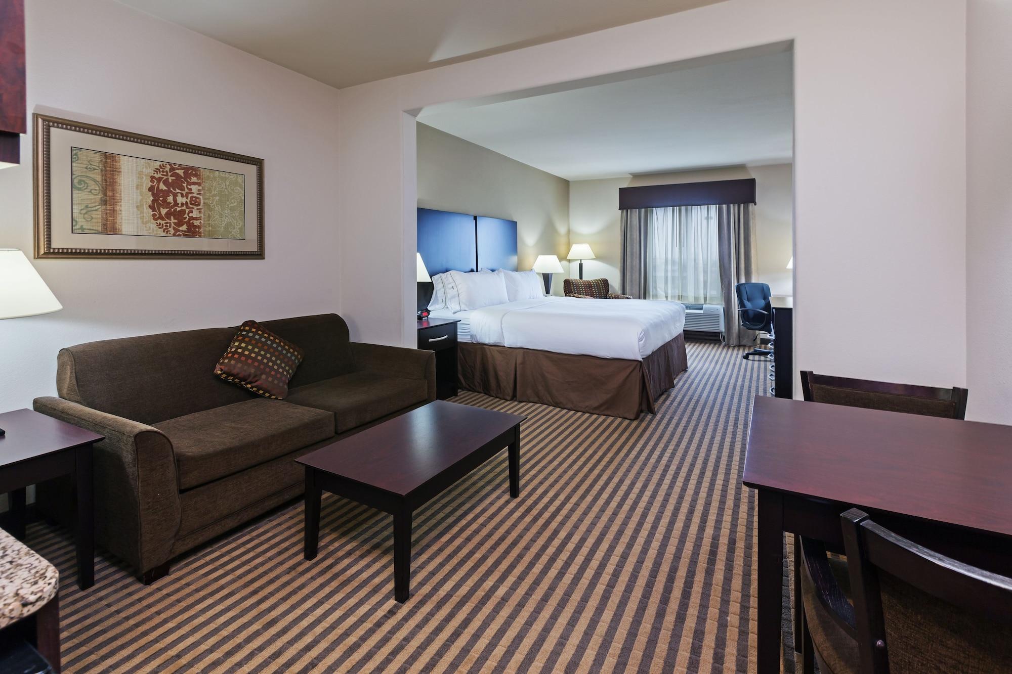 Habitación Holiday Inn Express Hotel & Suites Brady by IHG
