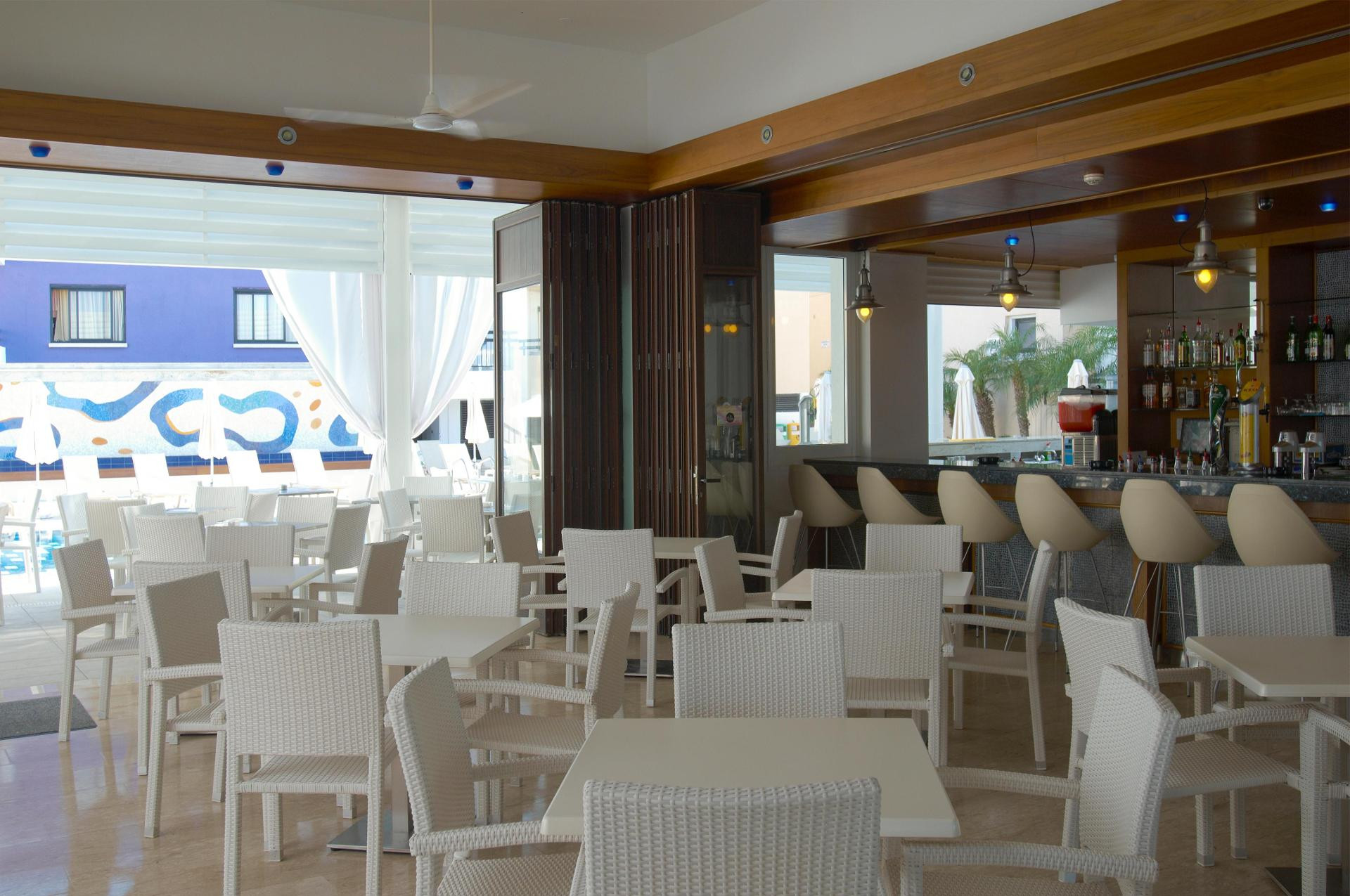 Restaurant Senator Hotel Apartments - Adults Only