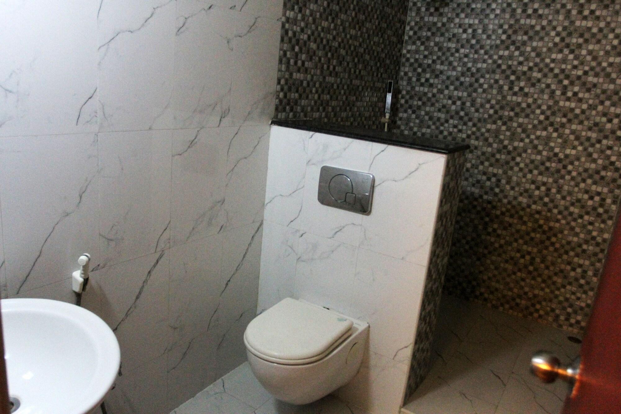 Equipamiento de Habitación Ganesh Meridian