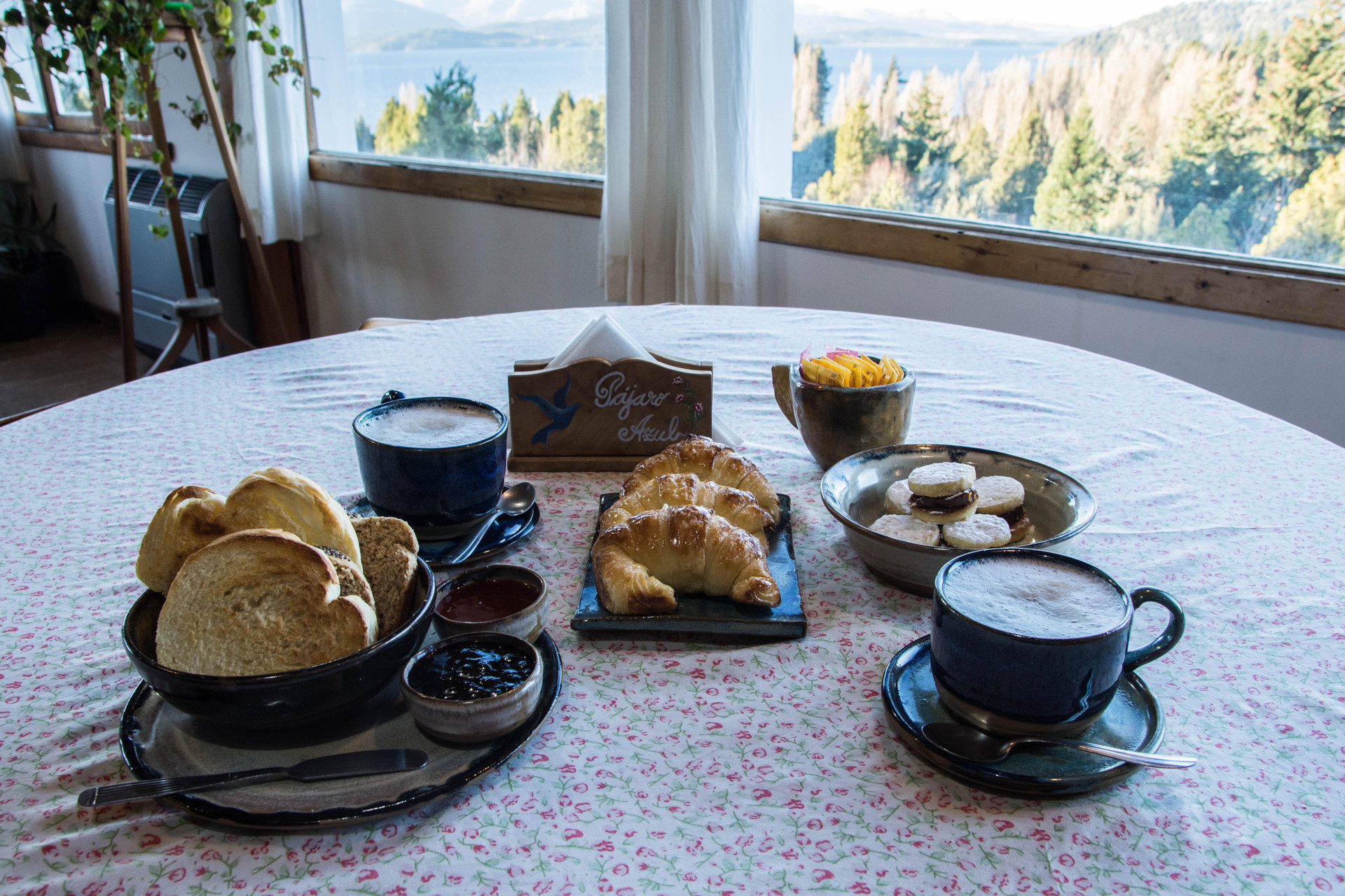 Bar/Salón Pájaro Azul