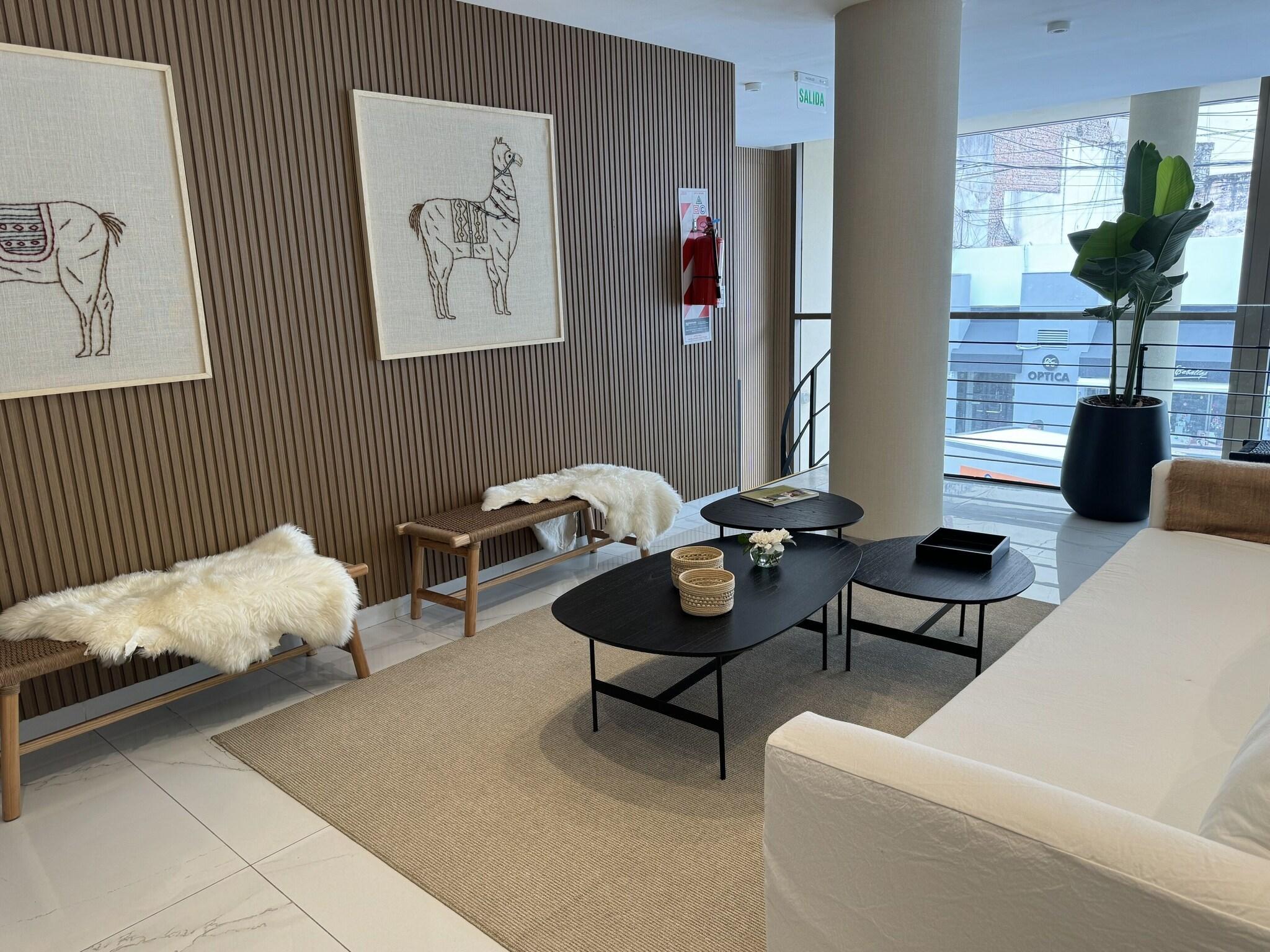 Vista Lobby Guemes Hotel & Spa