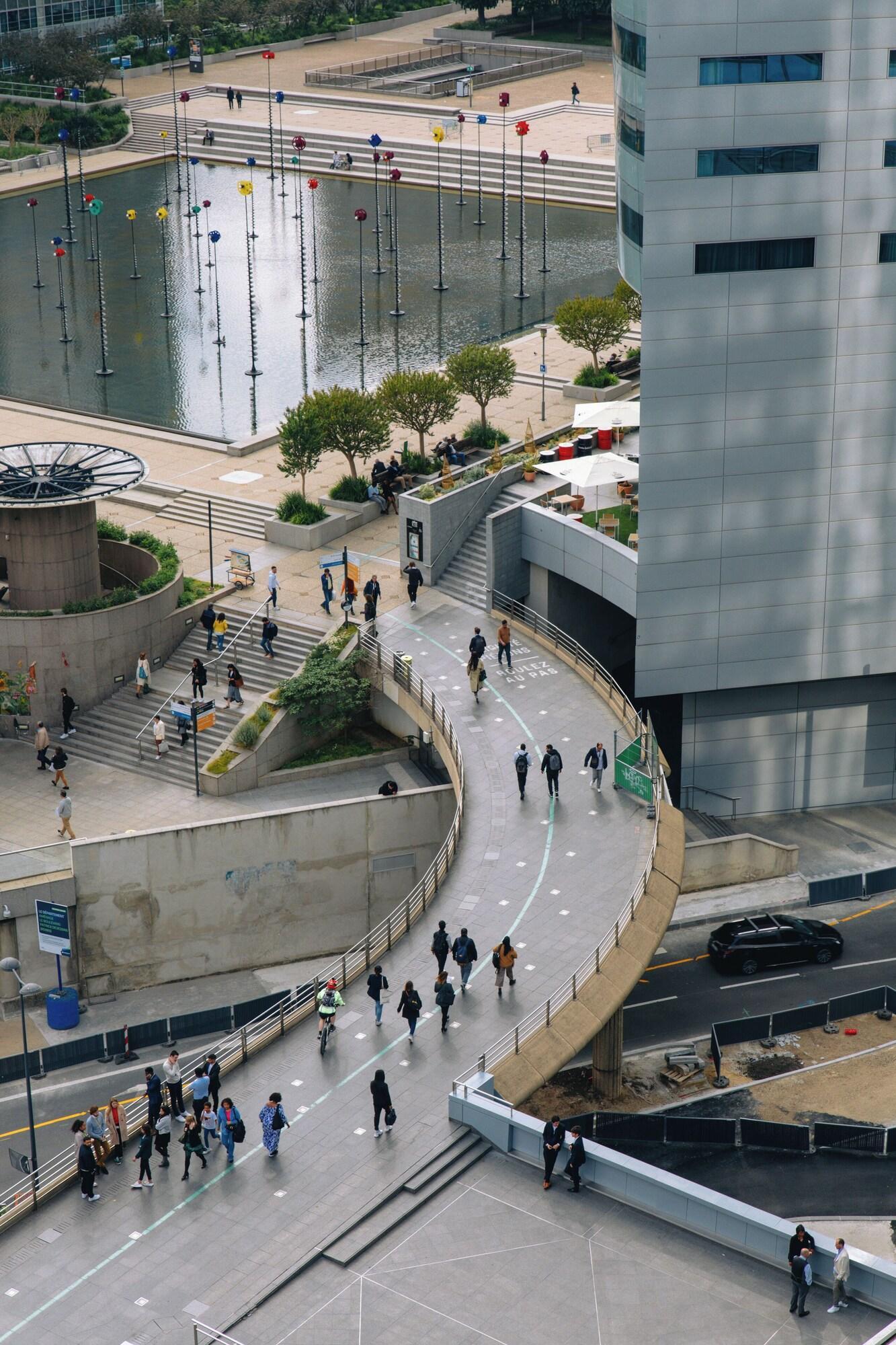 Vista Exterior Fraser Suites Harmonie Paris la Defense