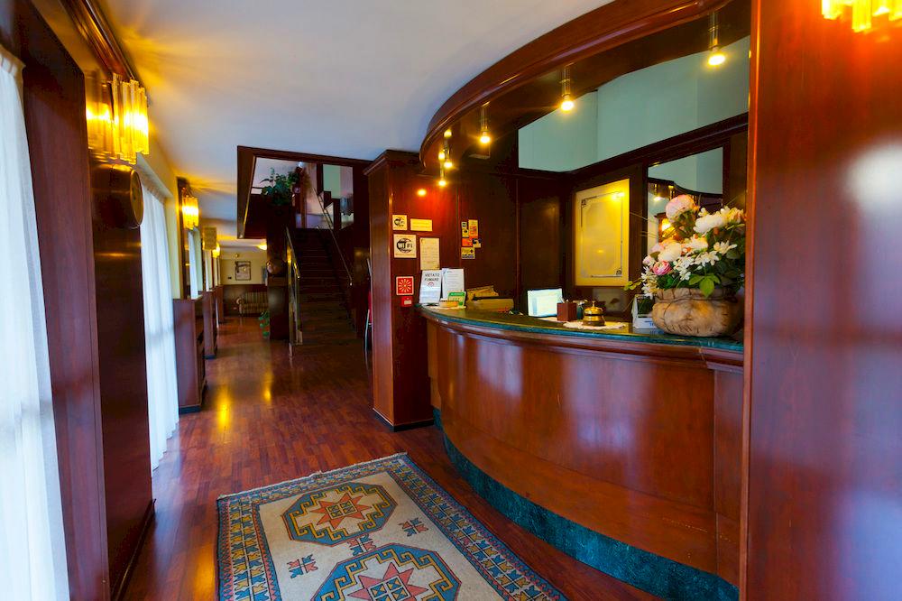 Vista Lobby Hotel Villa Ghirlanda