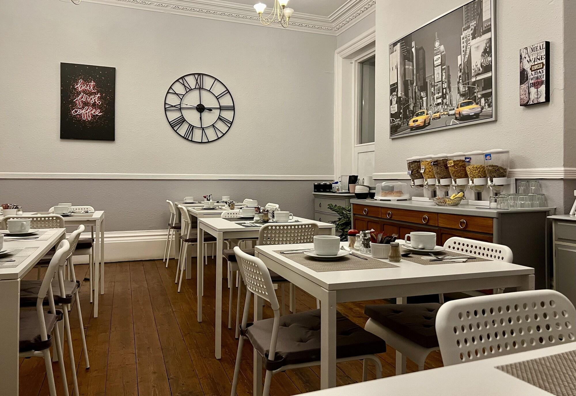 Restaurant St Andrews House Hotel