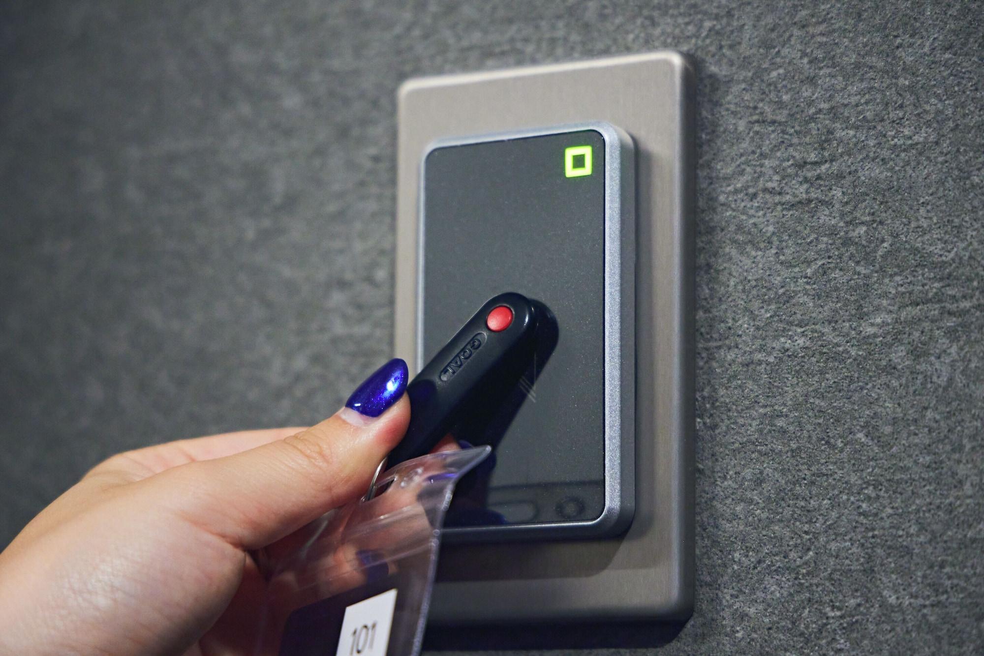 Varios Shijo Guesthouse HIVE - Hostel