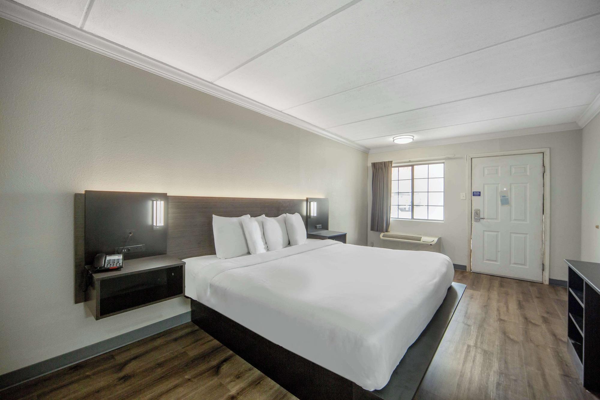 Varios Motel 6 San Antonio, TX – I-35 North Corridor