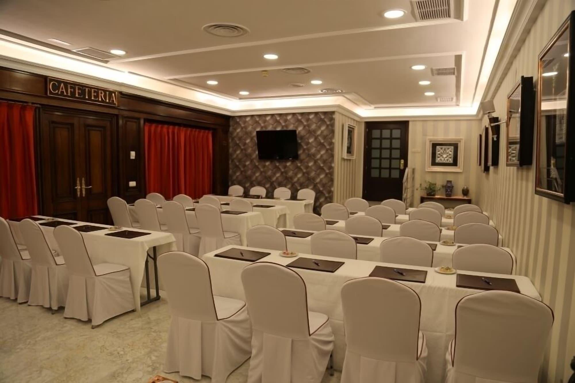 Sala de Reuniones Hotel M.A. Princesa Ana