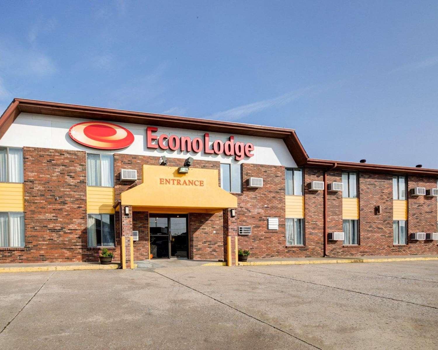 Vista Exterior Red Lion Inn & Suites Olathe Kansas City