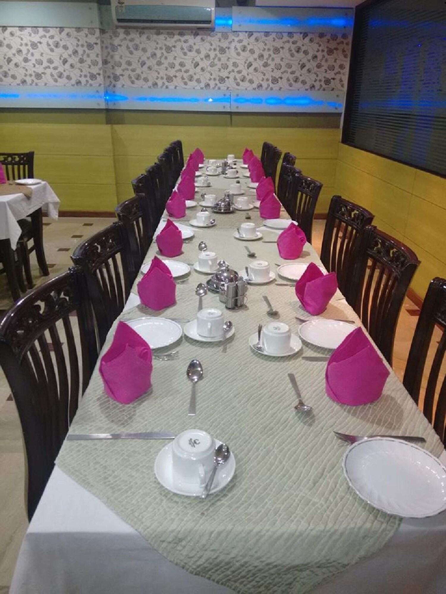 Restaurant Hotel Panna Paradise