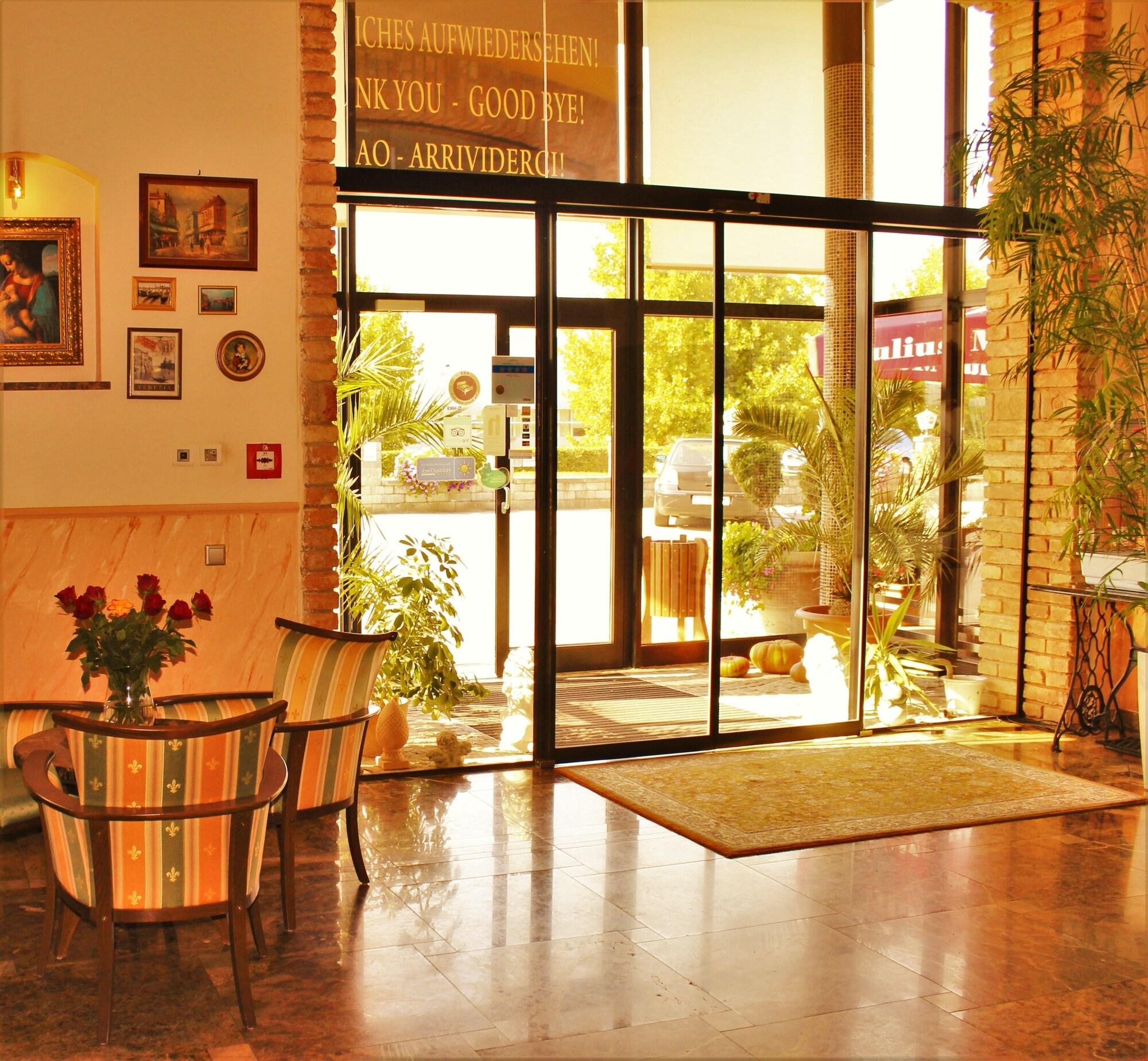 Varios Hotel Restaurant San Marco