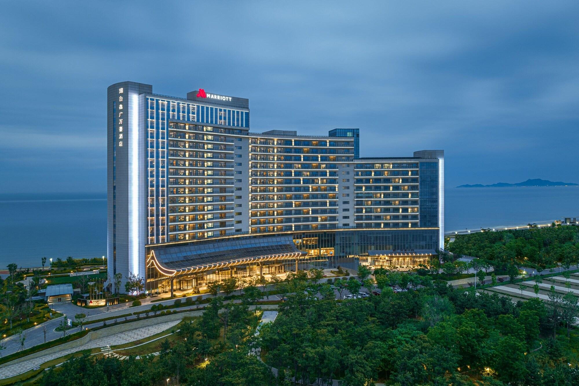 Vista Exterior Yantai Marriott Hotel